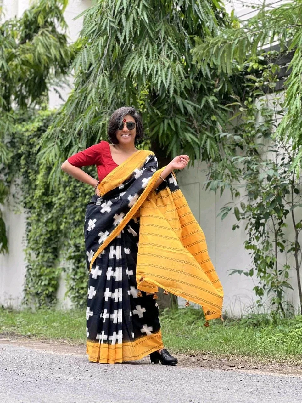 Ikkat Print Pute Lenin Cotton Saree 1