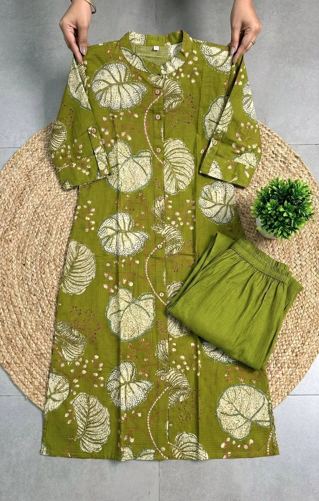 Floral Modal Kurta Set thumbnail 6