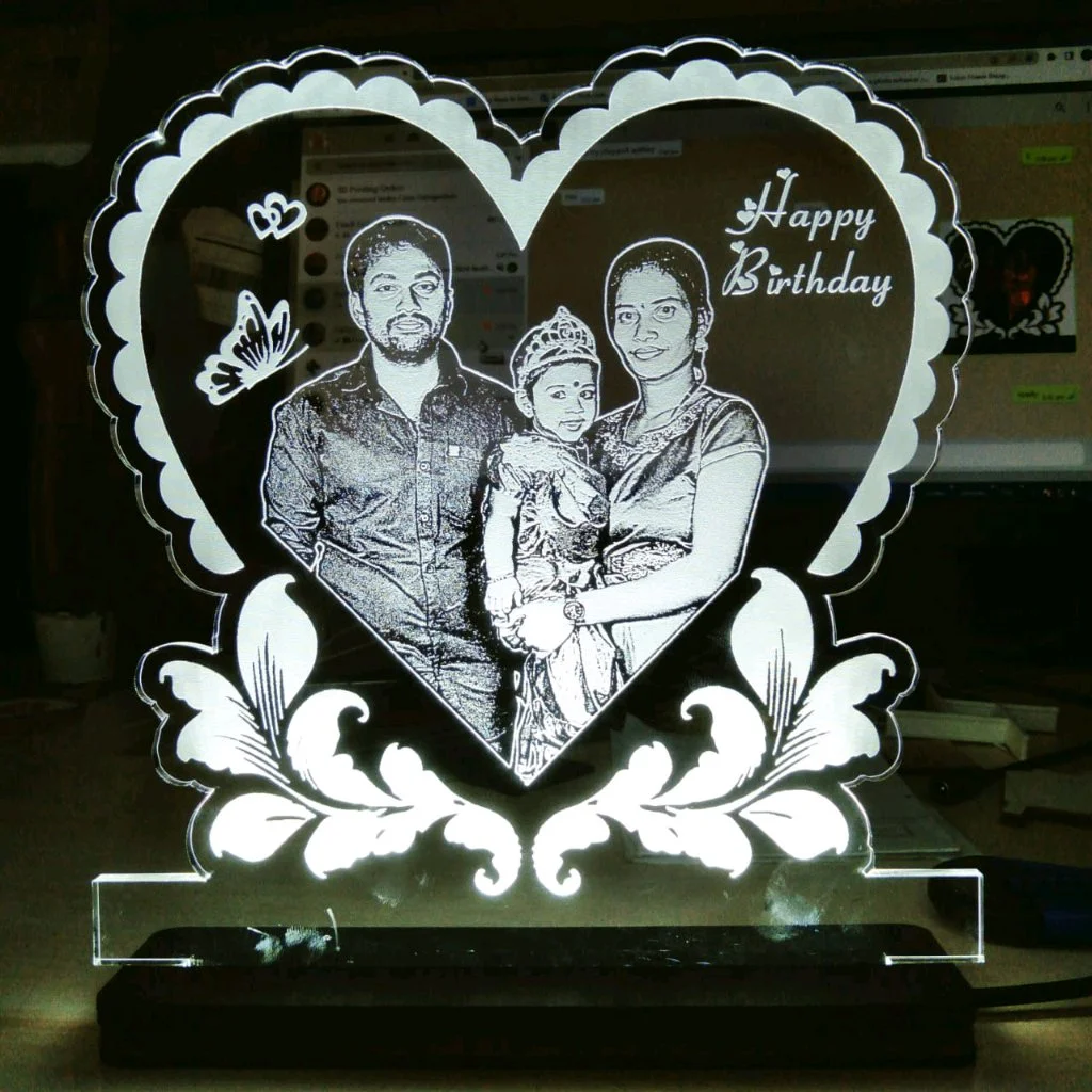 Customized Engagement Ring Acrylic Stand 3