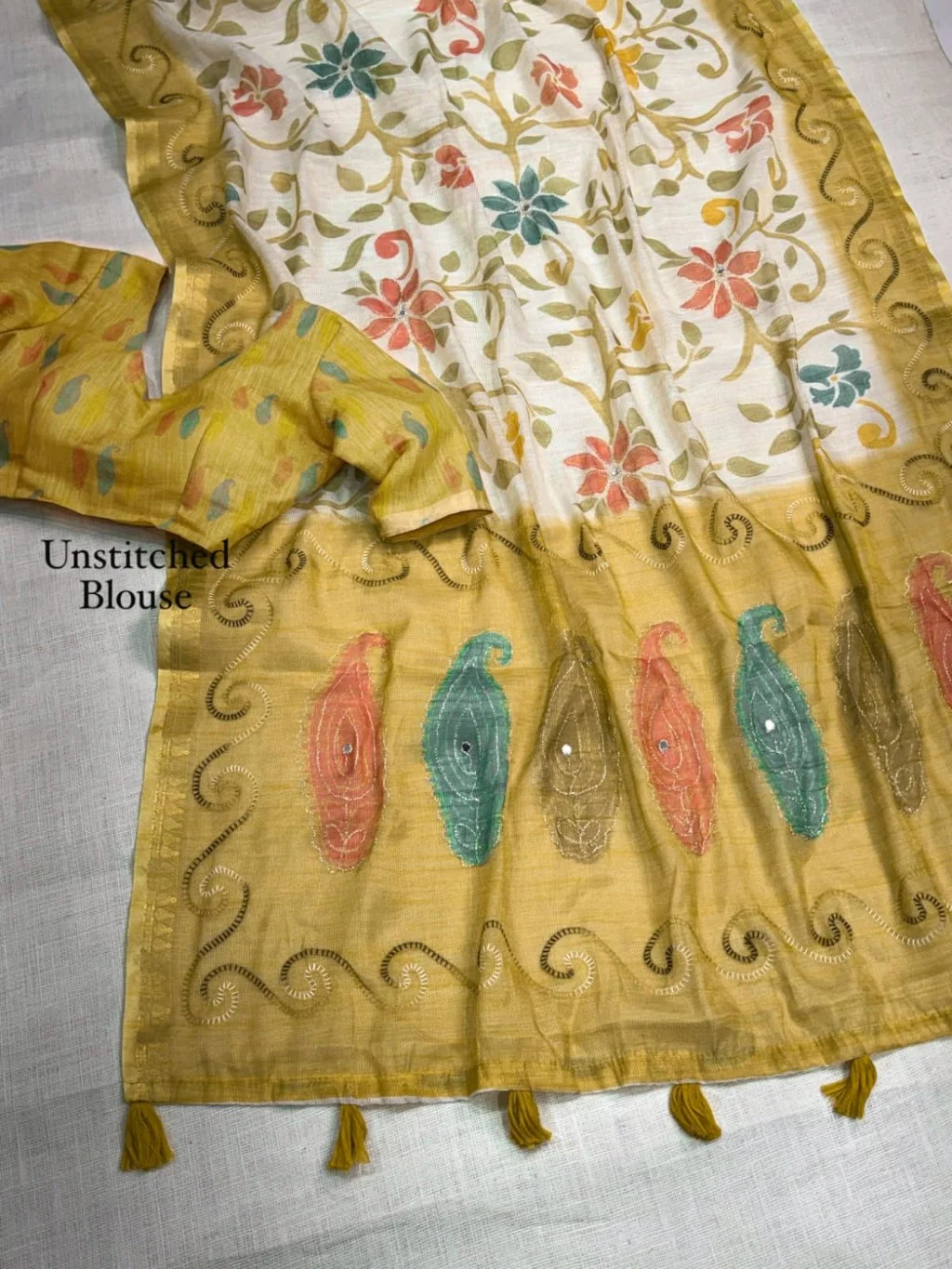 NC Cotton Floral Print Saree with Pink Embroidered Border 3
