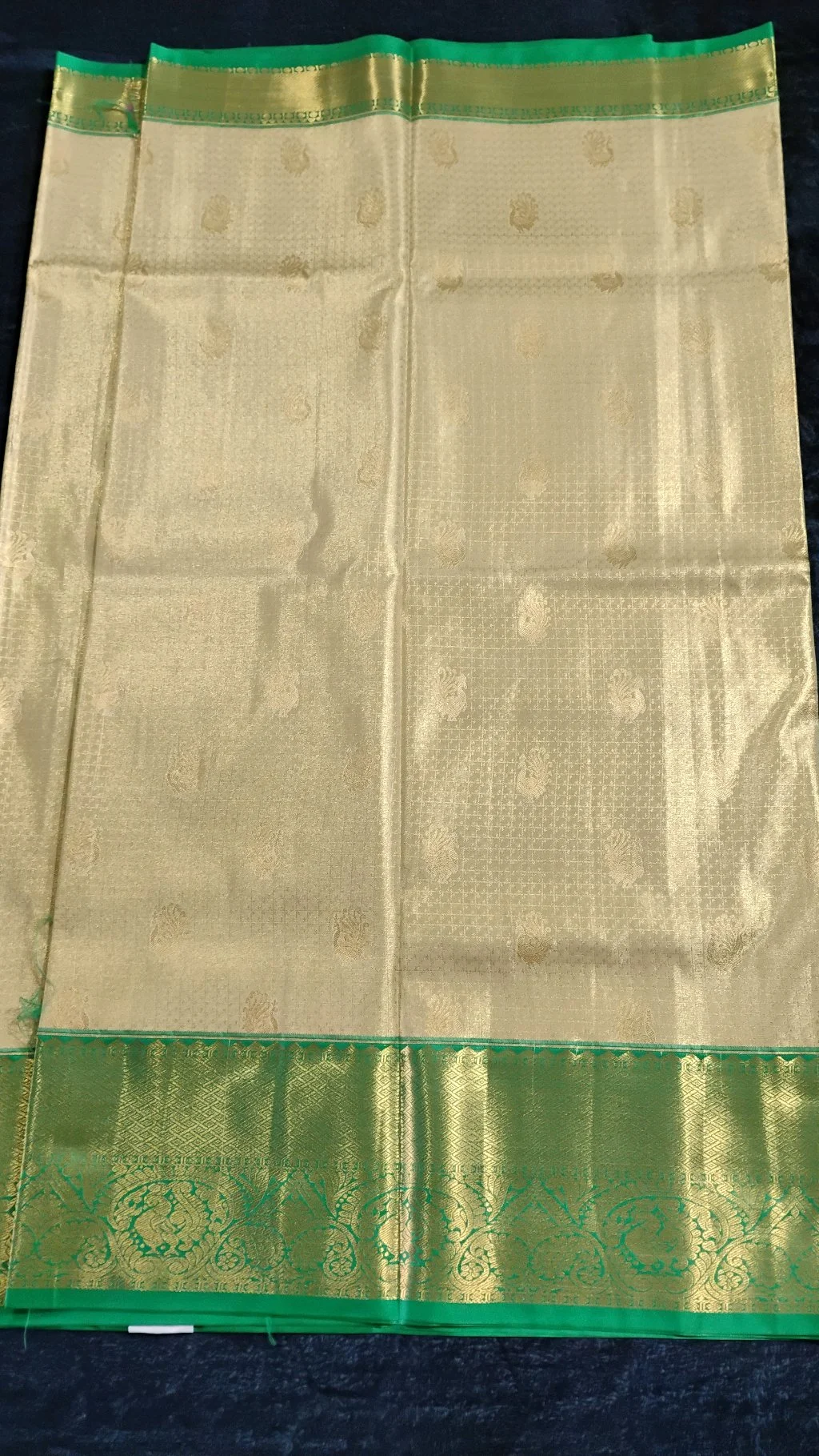 Dharmavaram Resham Pattu Cream Saree with Green and Gold Zari Border thumbnail 2