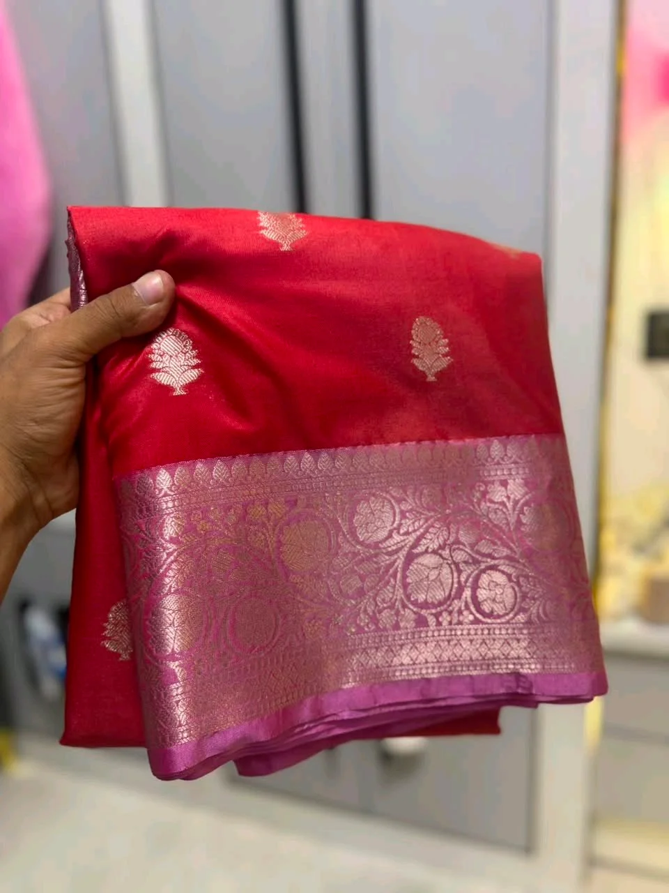Red Banarasi Silk Saree with Pink Zari Border thumbnail 2
