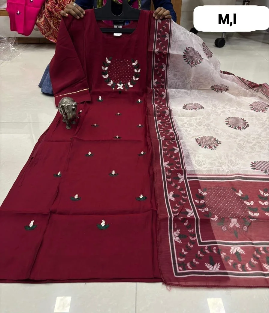 Embroidered Kurta Set with Printed Dupatta 1