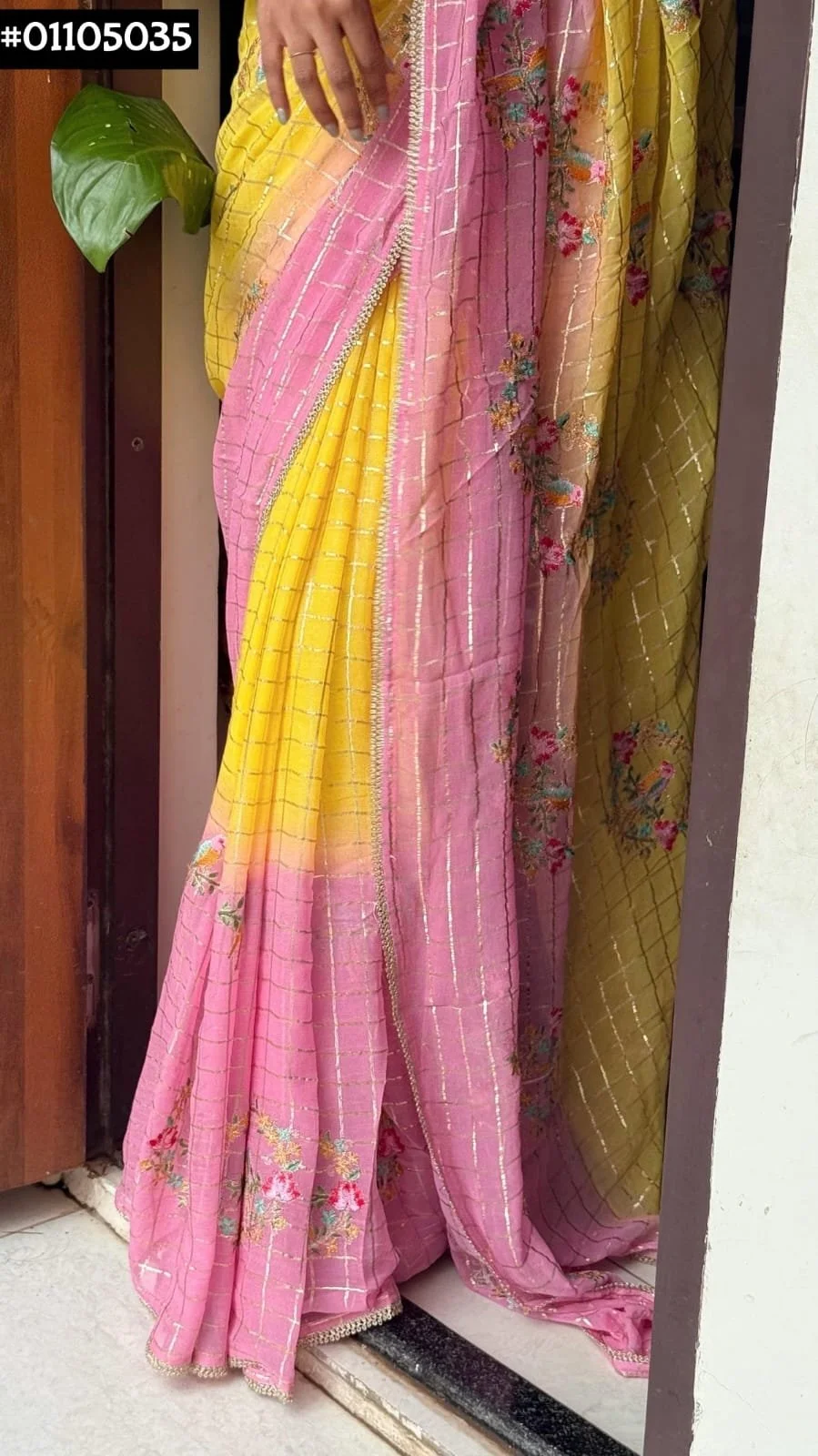Soft Georgette Checkered Saree with Bird Embroidery thumbnail 4