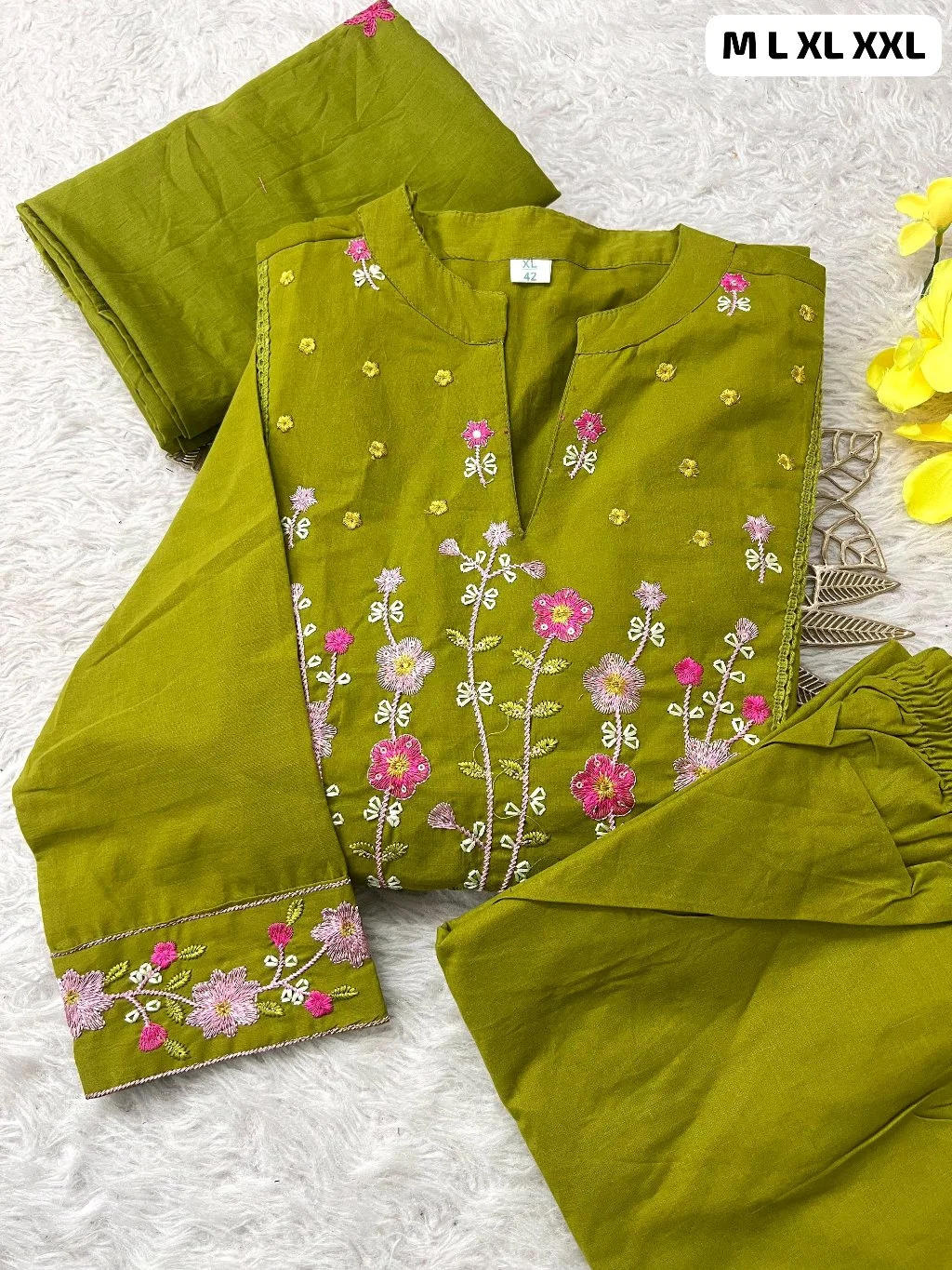 Embroidered Cotton Kurta Set thumbnail 5