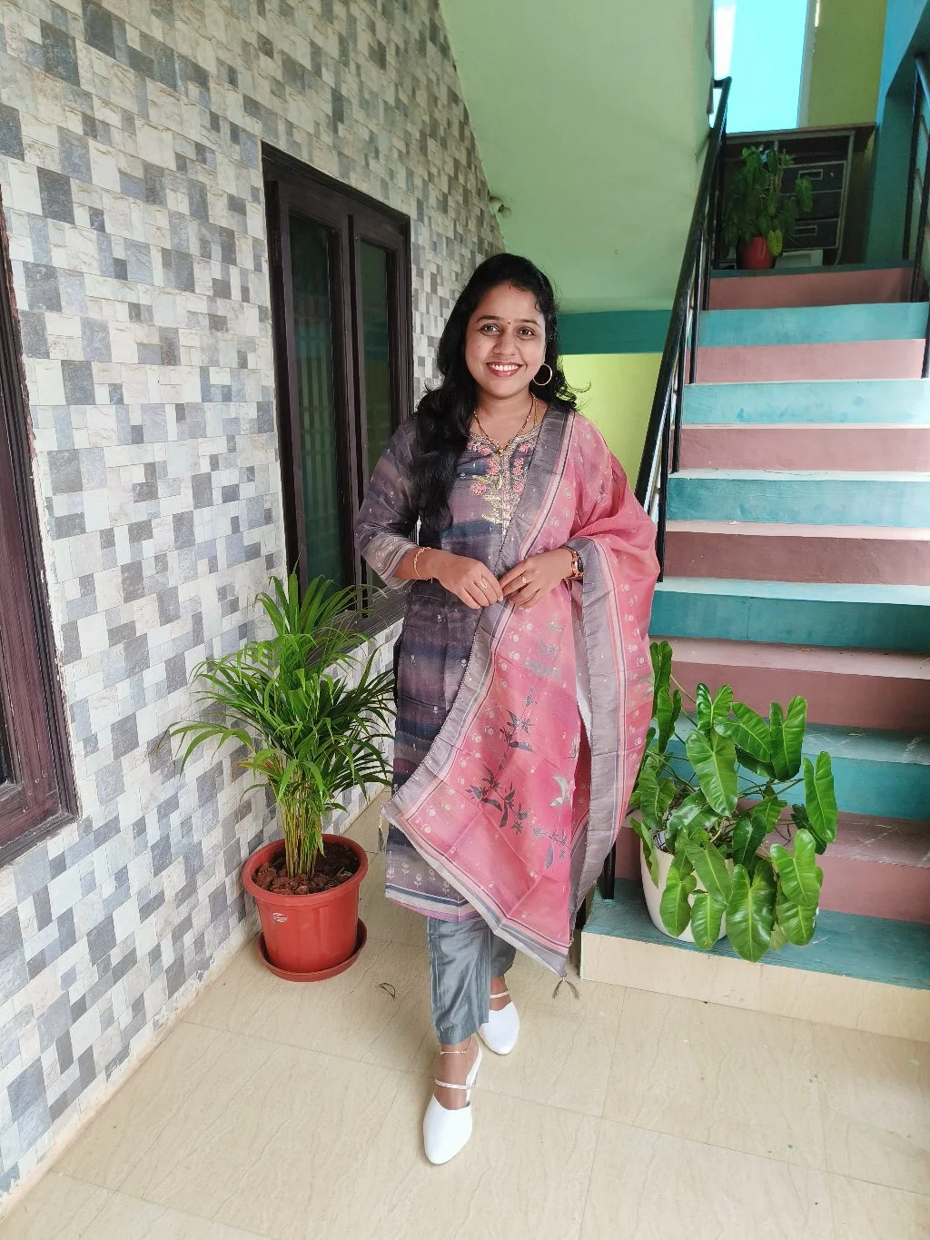 Grey Embroidered Kurta Set with Pink Floral Dupatta