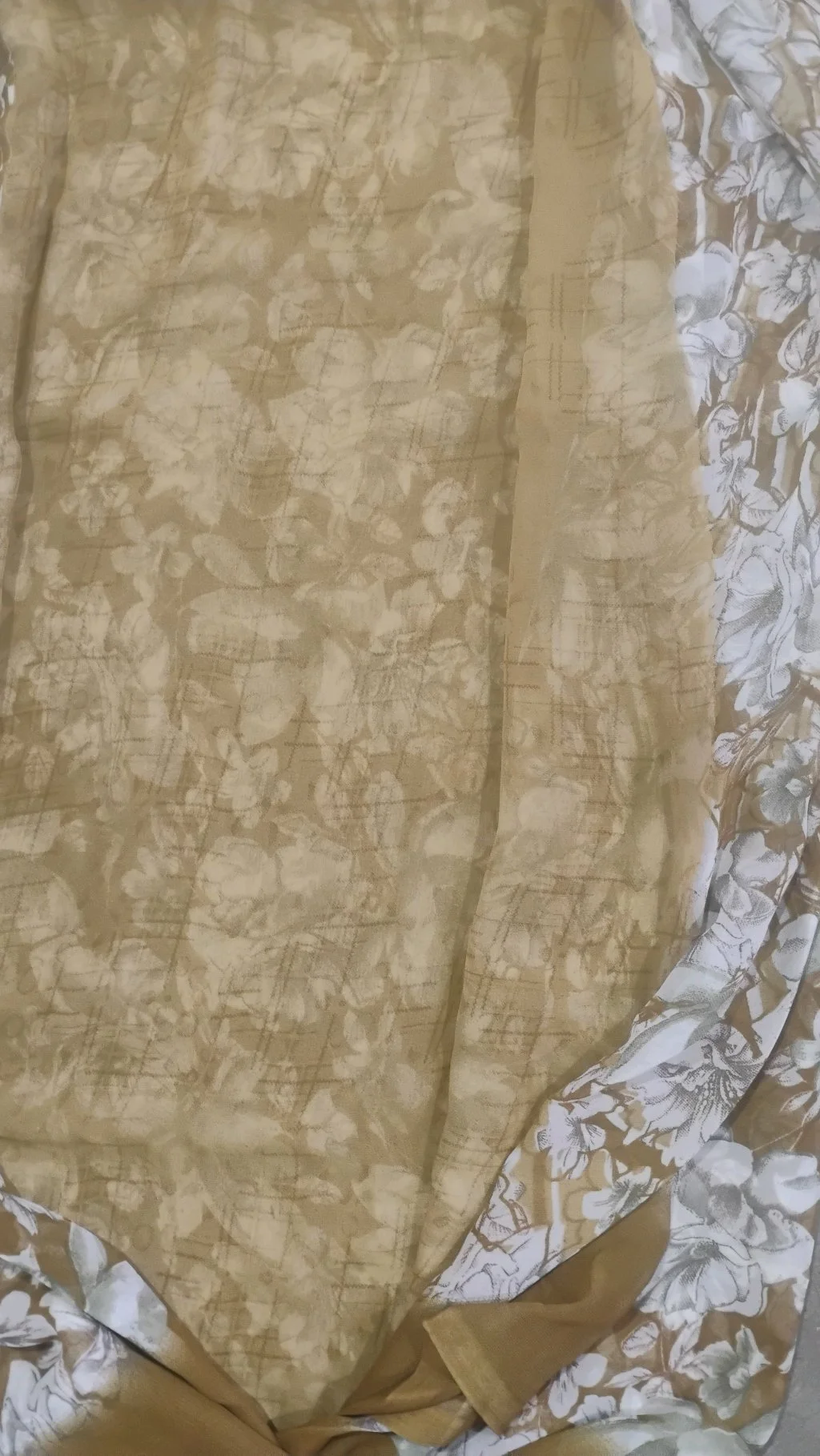 Combo Offer Dark Green & Mustard Yellow Floral Print Chiffon Saree thumbnail 5