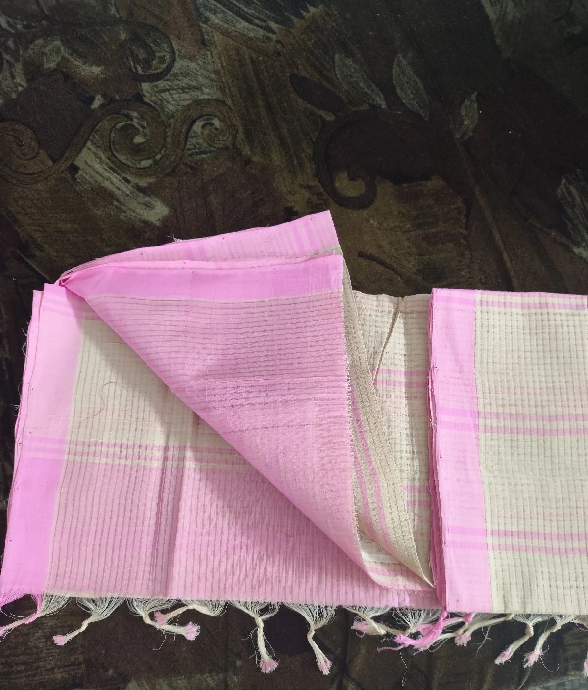 light biscuit colour saree with babypink stripes and boarder thumbnail 1