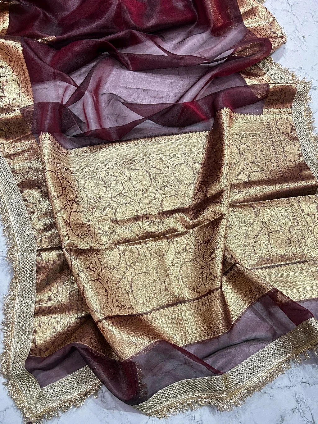 Sift Dola Silk Saree with Floral Zari Weaving thumbnail 9