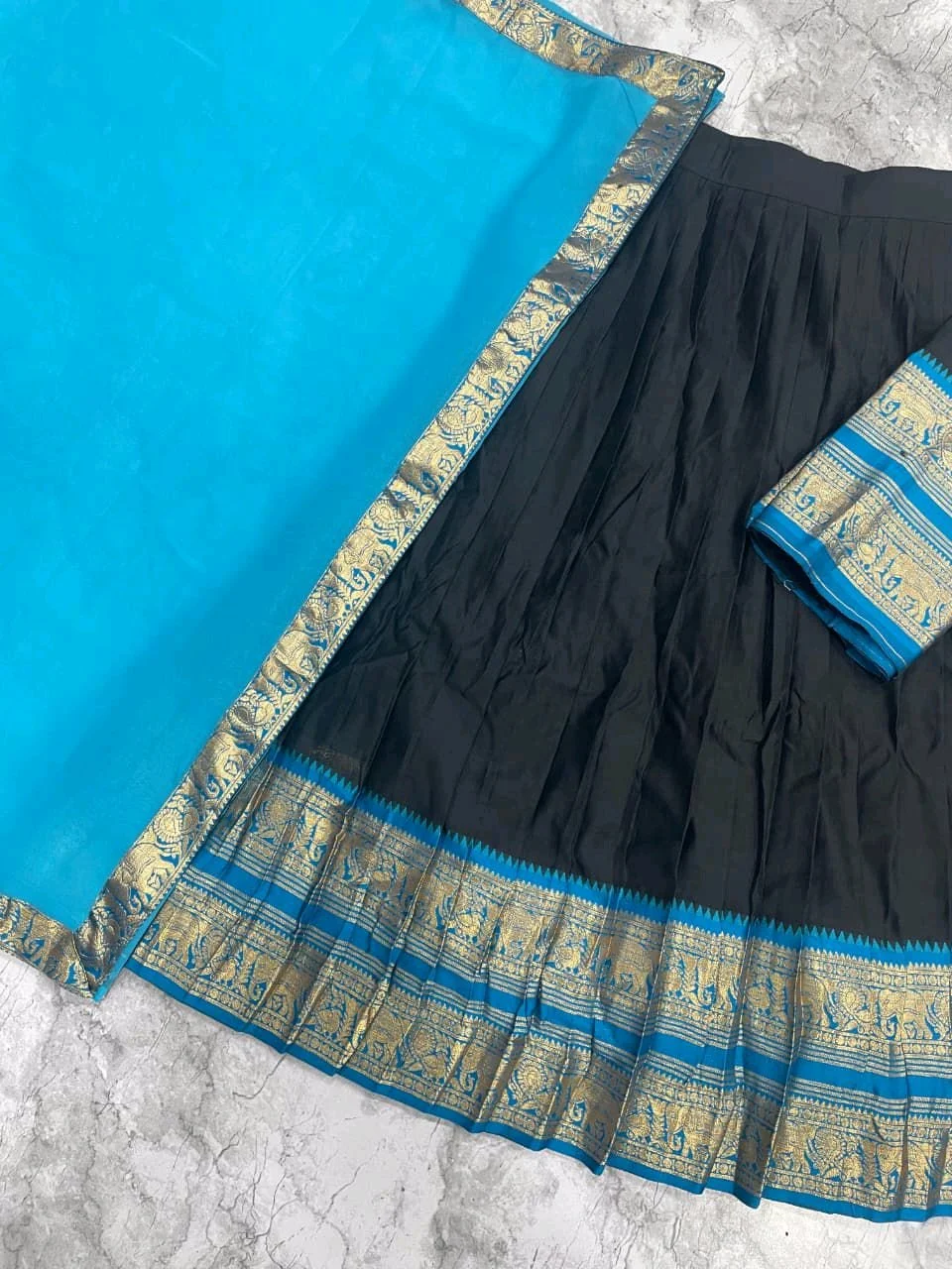 Lehenga Choli Dupatta Set with Elephant Zari 2