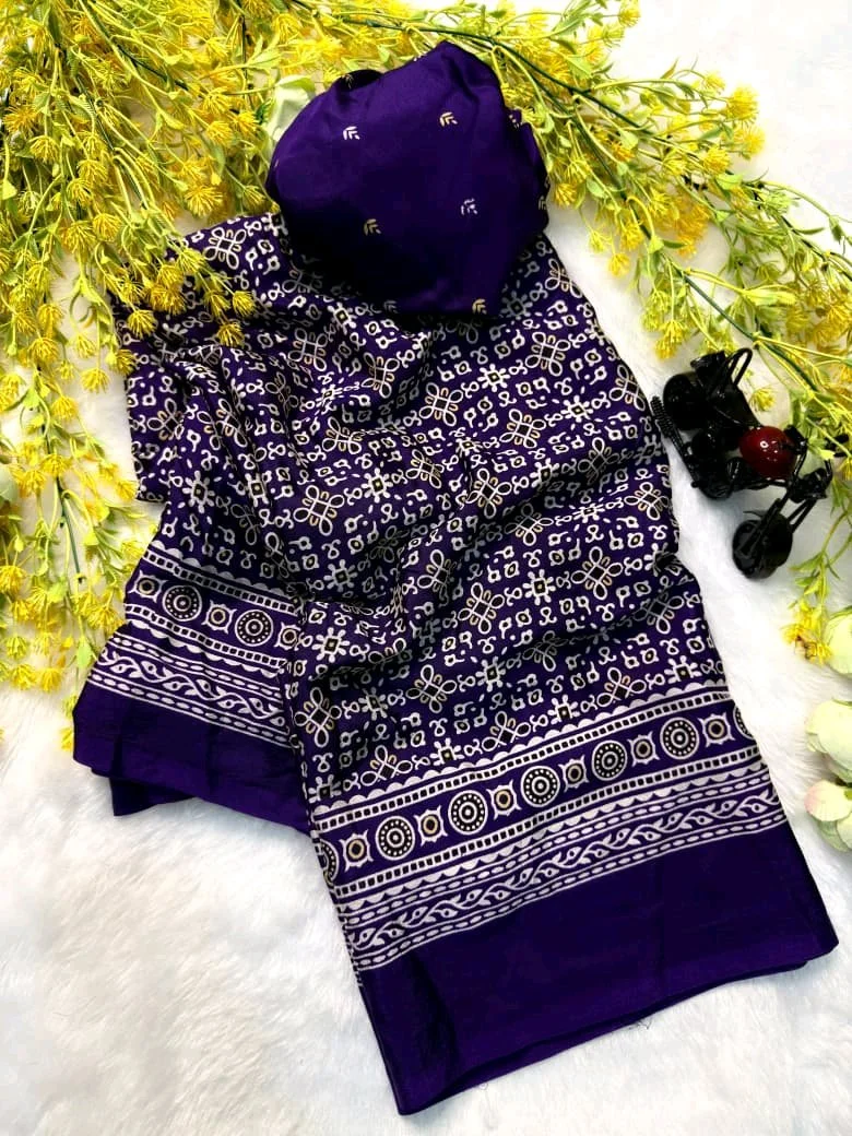 Pure Crepe Gajji Sarees thumbnail 5