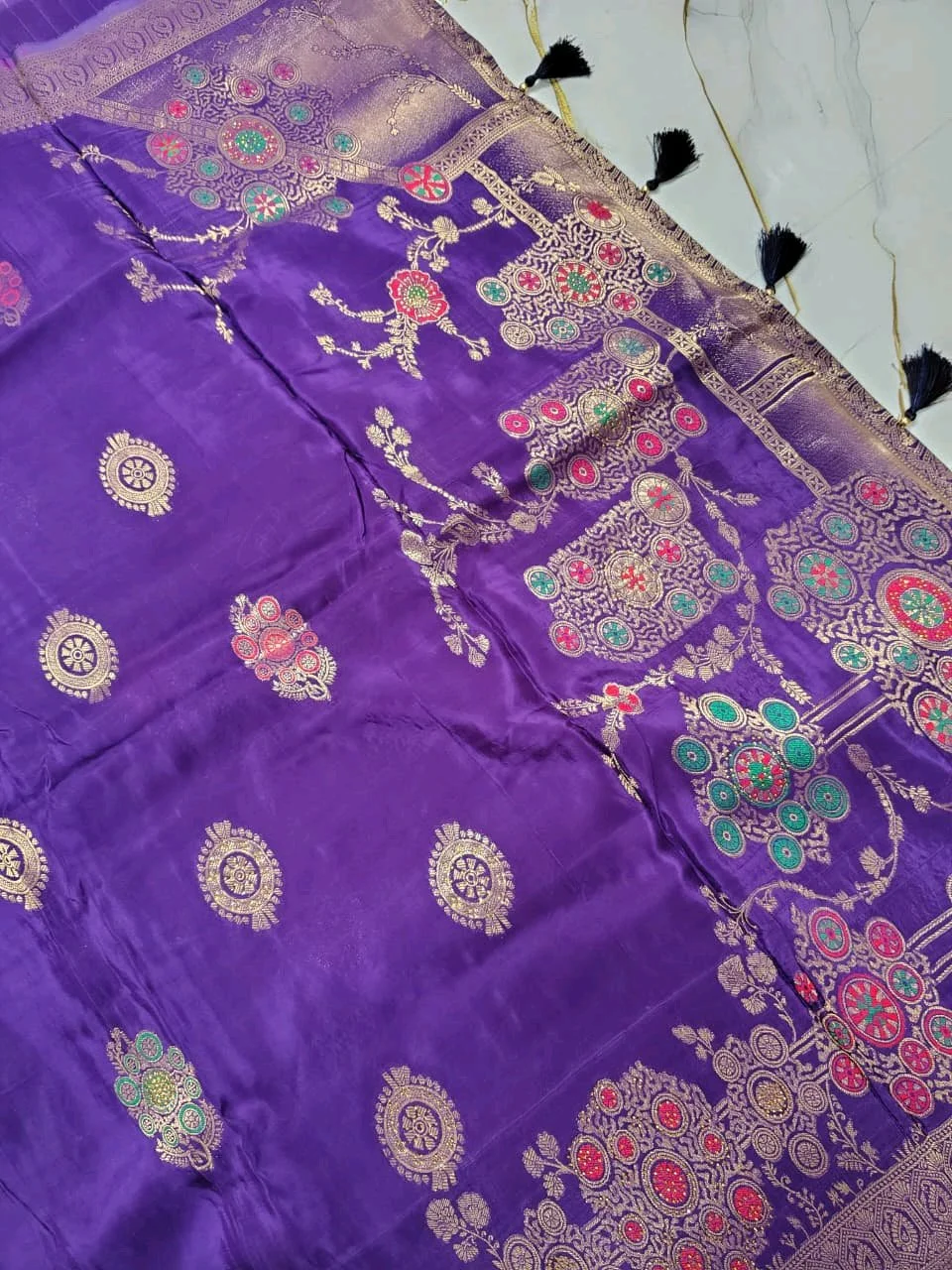 Meenakari Banarasi Sarees 5