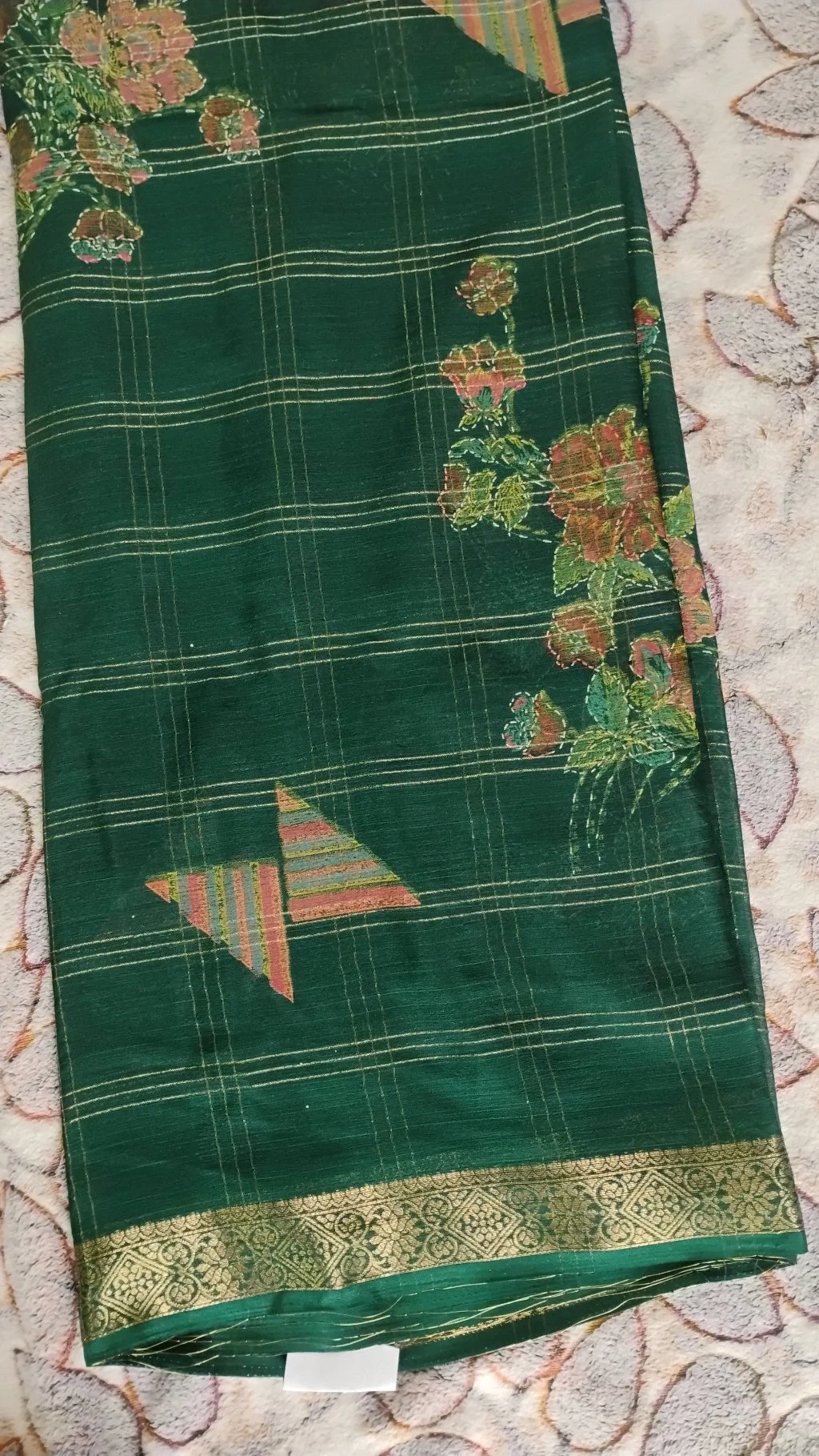 Emerald Green Silk Blend Saree with Gold Checkered Pattern and Floral Print thumbnail 3