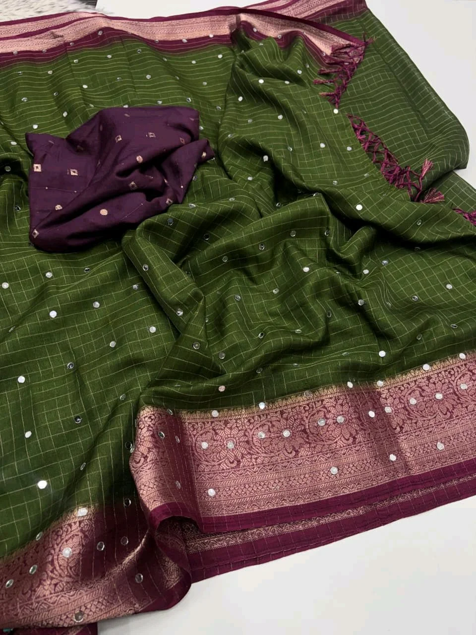 Dola Checks Sarees 6