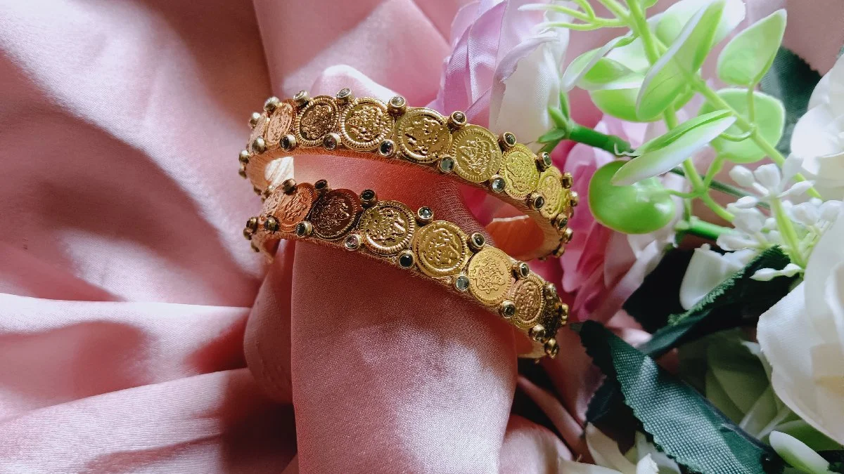 Traditional Kasu design Thread Bangles