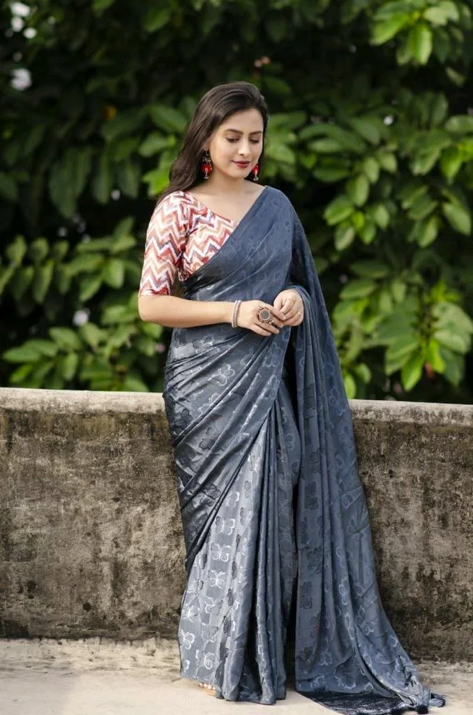 Bombay Crepe Sarees thumbnail 9