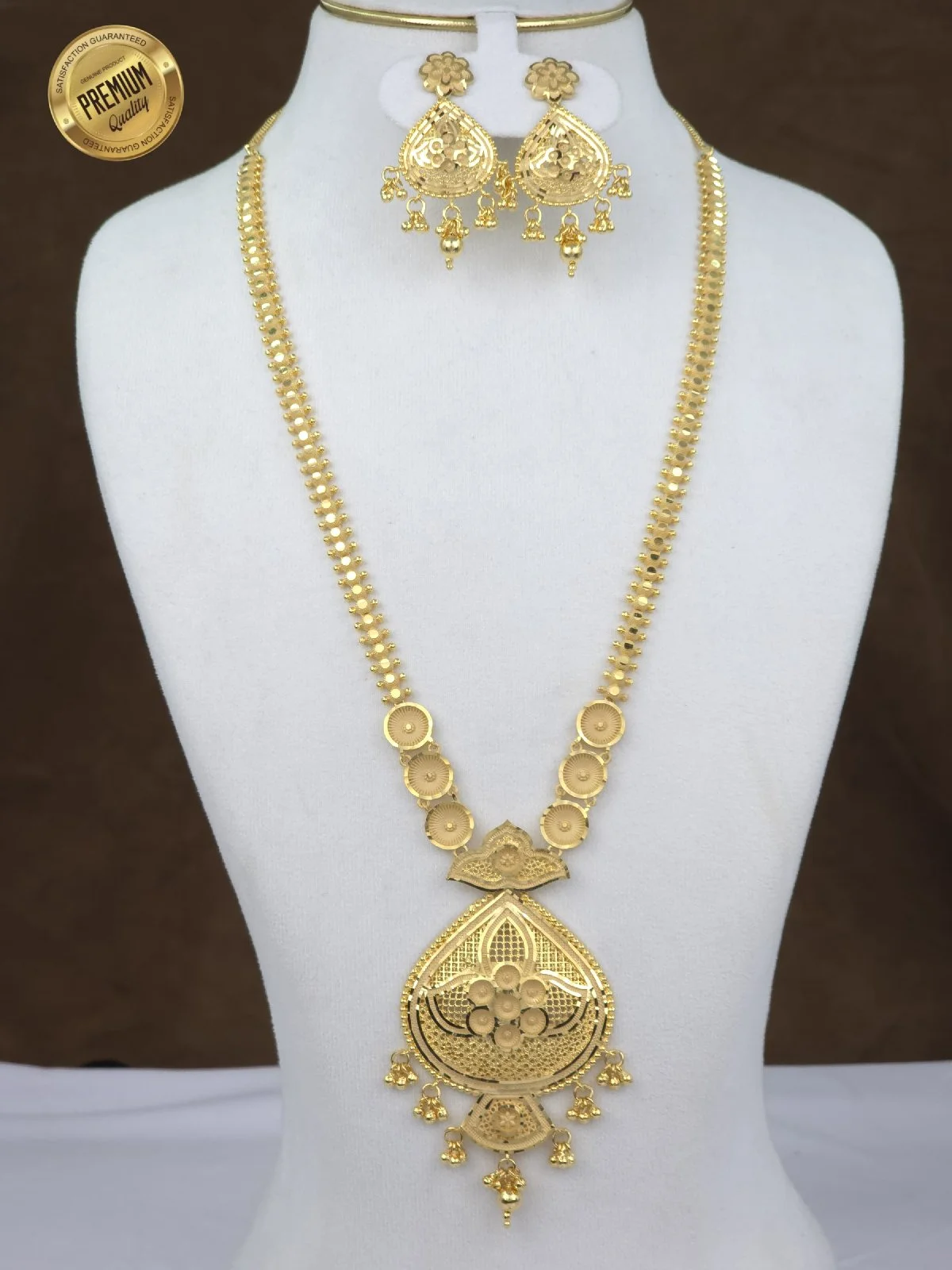 long haram with earrings 1