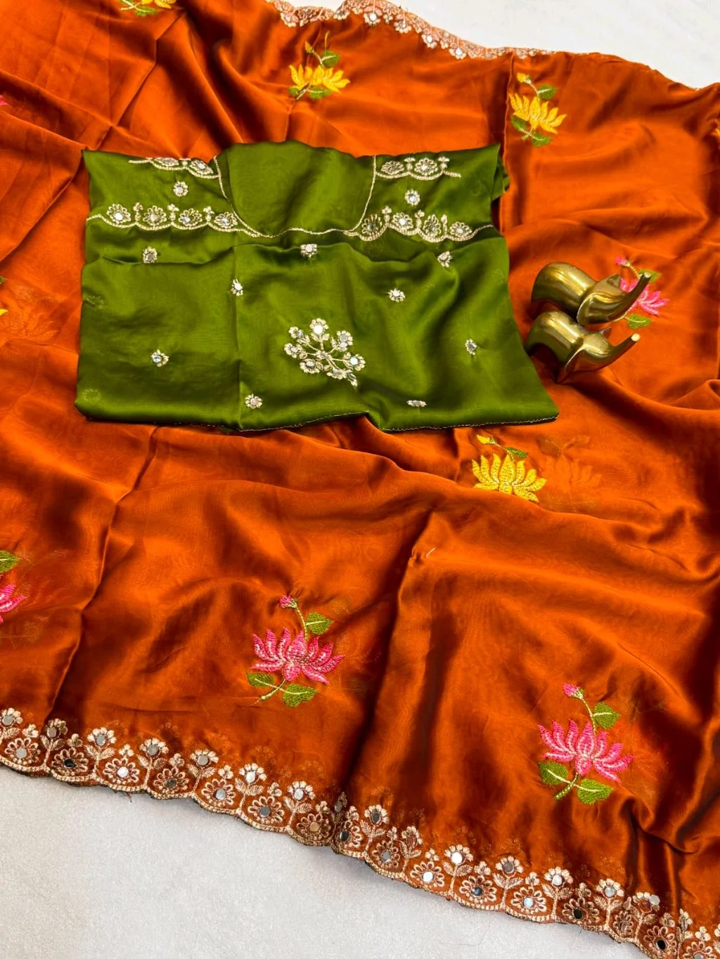 Soft Rangoli Saree 6