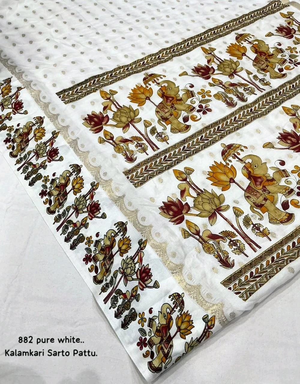 Kalamkari Printed Saree with Gold Border 7