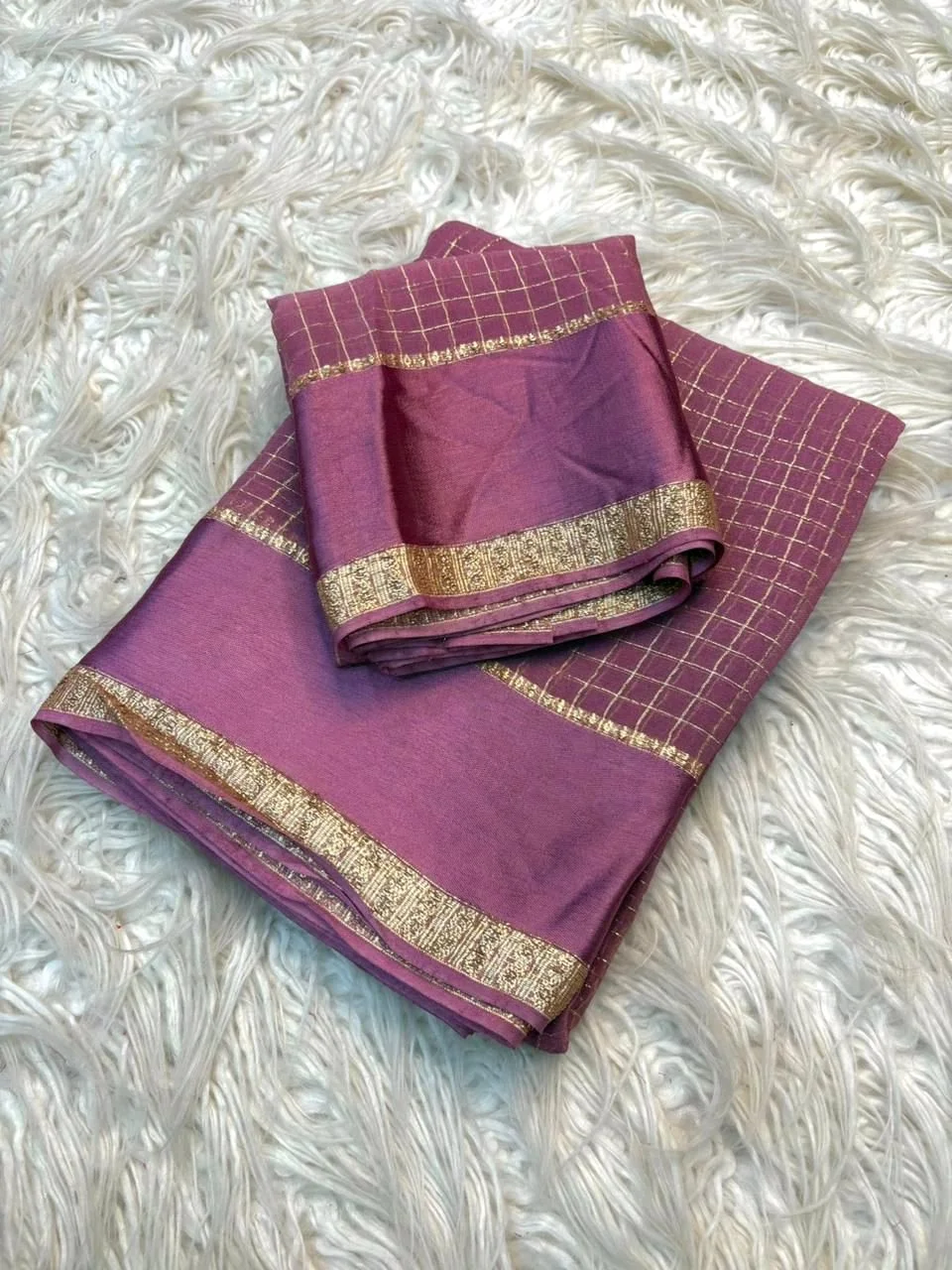 Viscose Georgette Saree with Gold Zari Checks 10