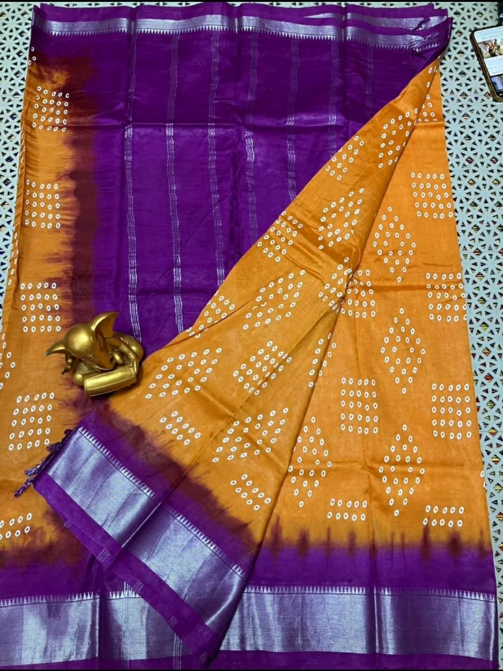 Yellow Blue Mangalagiri Pattu Saree with Bandhani Print thumbnail 4