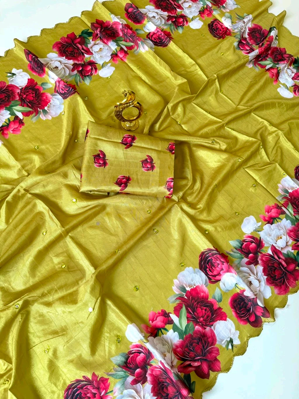 Tussar Saree with Floral Border and Blouse 2
