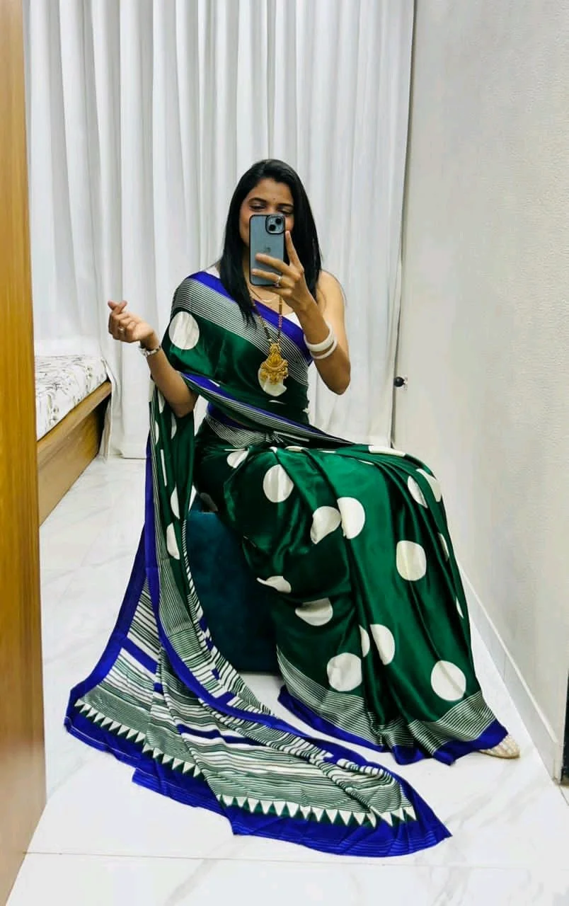 Ajrakh Gajji Bandhej Sarees thumbnail 4