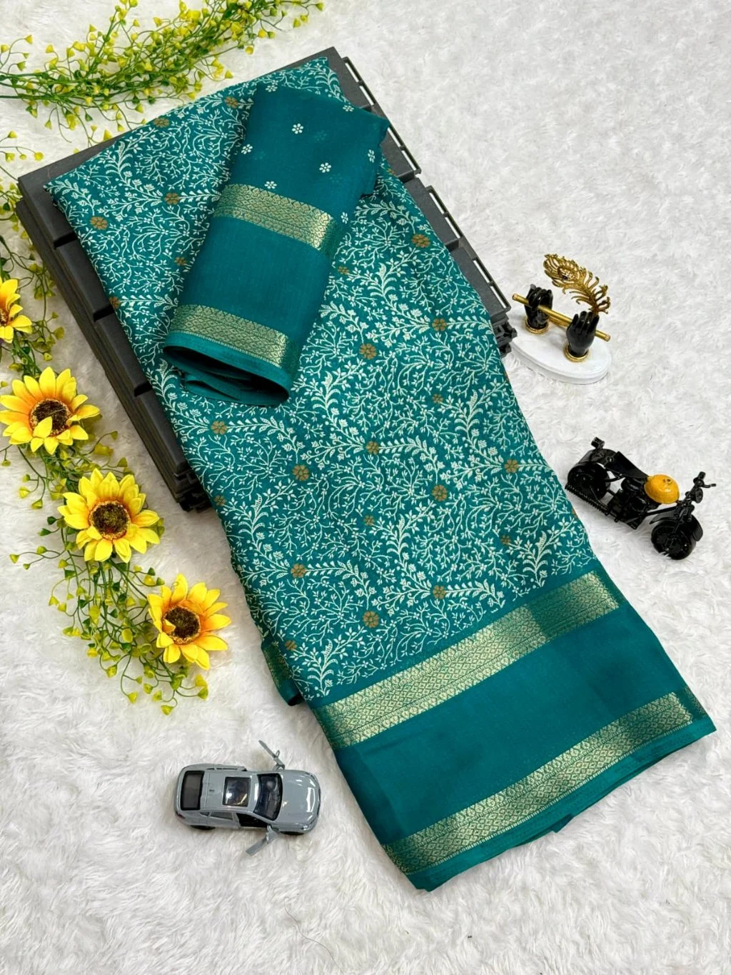 Georgette Sarees thumbnail 7