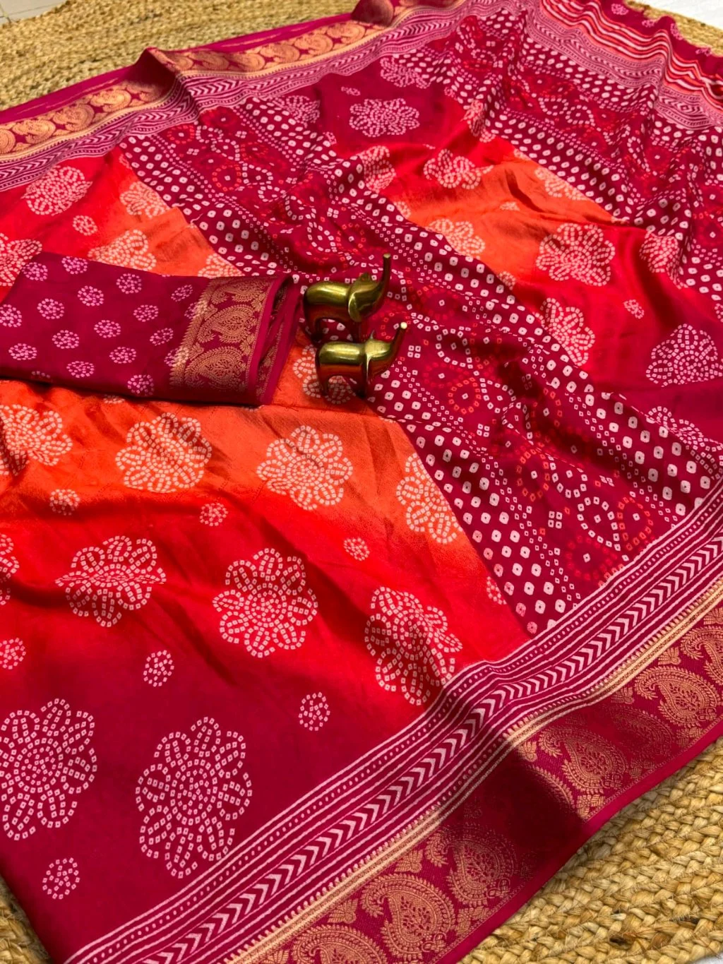 Dola Jute Jacquard Saree 7