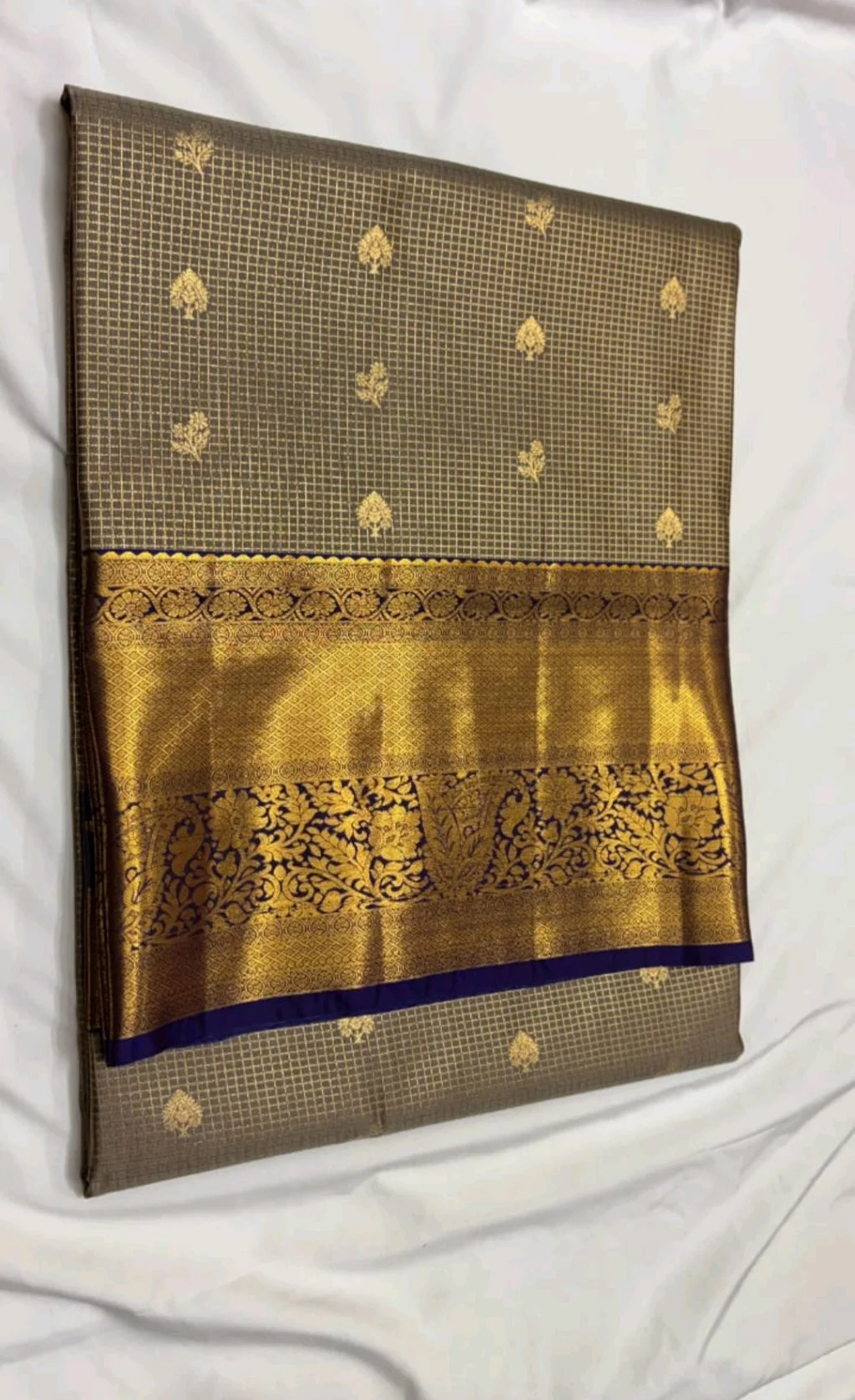 Olive Green Dharmavaram Pattu Saree with Zari Border 4