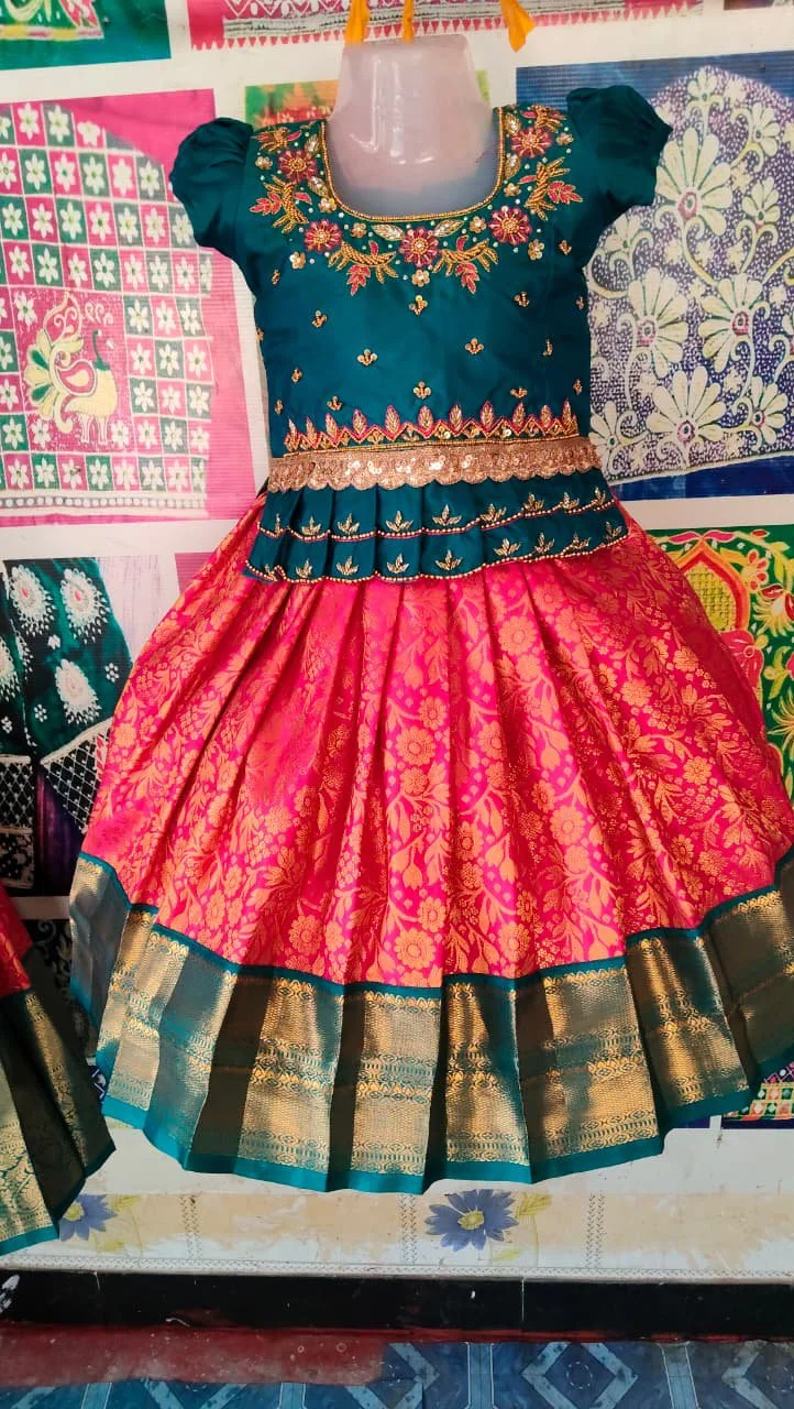 Kids Traditional Pattu Pavadai Set