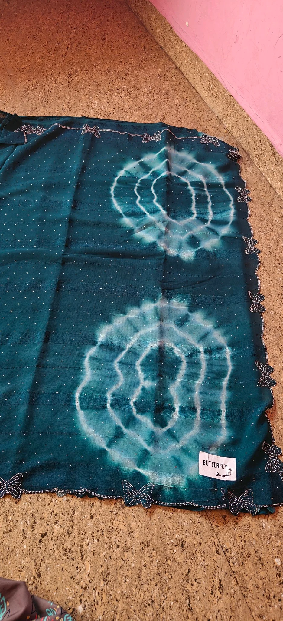 Butterfly Brand Teal Tie Dye Saree with Swarovski Stone Stone Work thumbnail 6