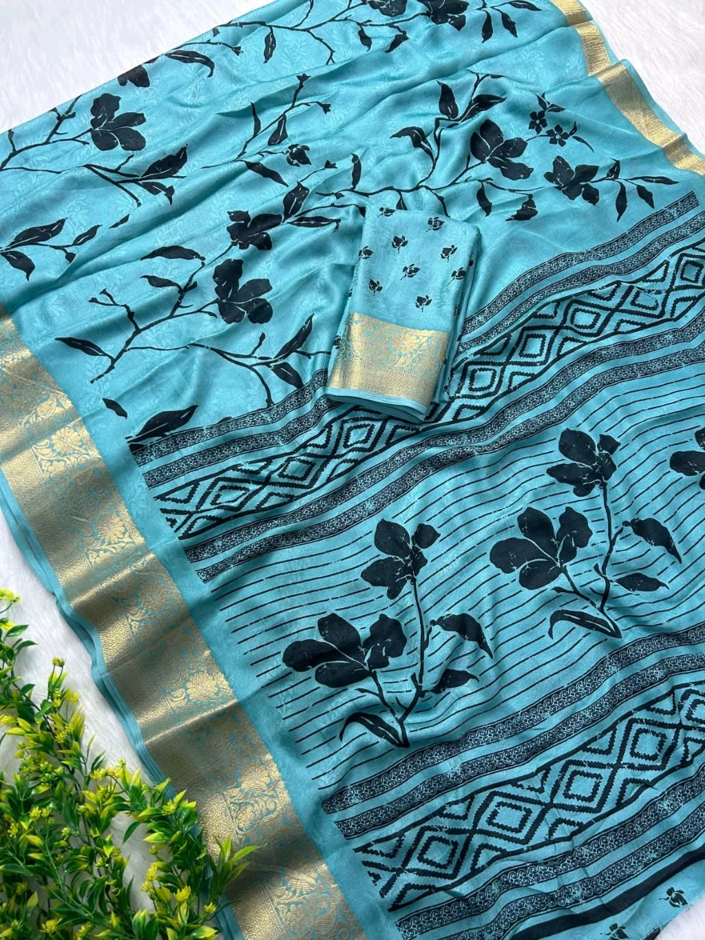 Mass Mellow Sarees and Zari Border thumbnail 7
