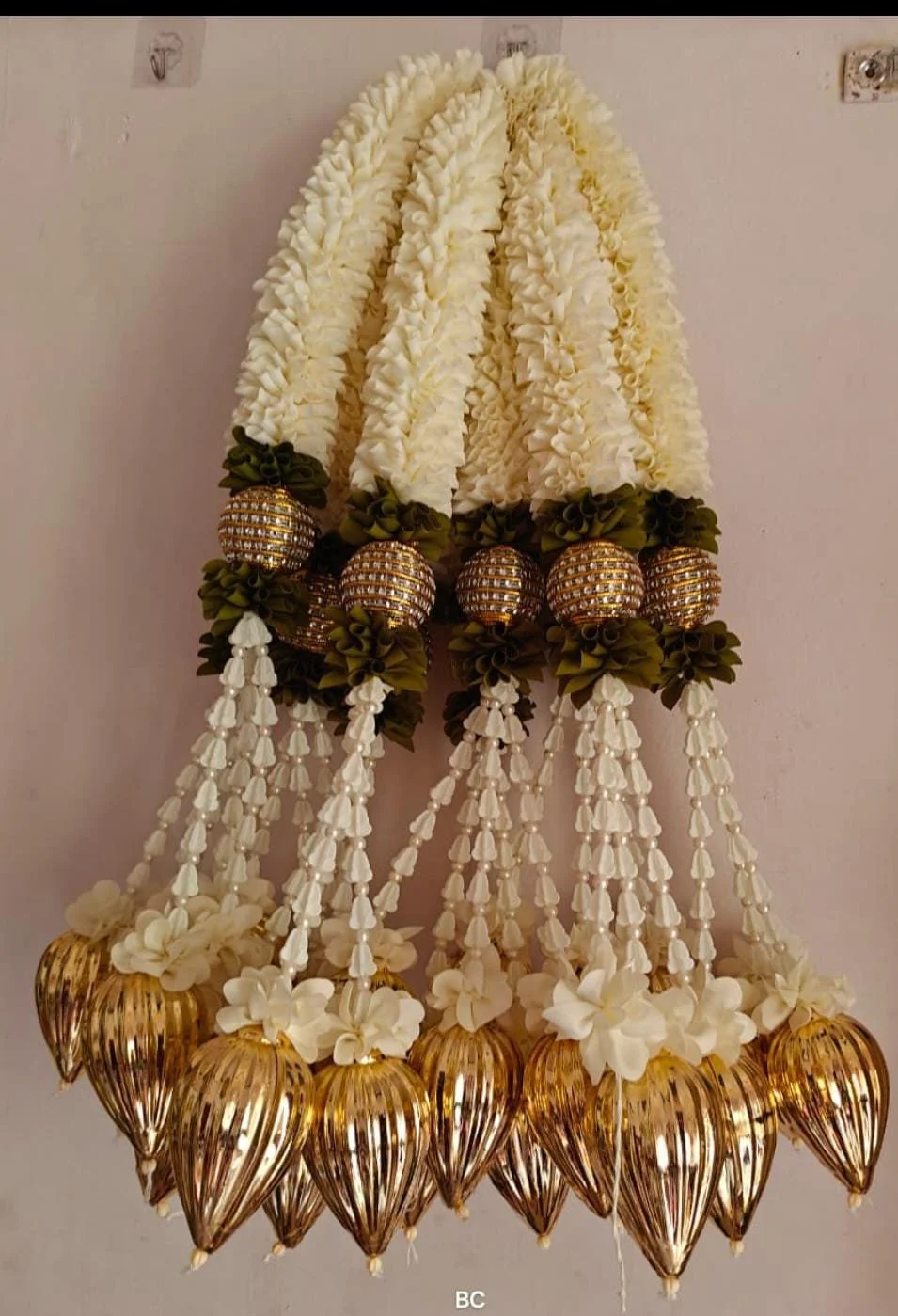 Artificial White Flower Garland with Golden Drops