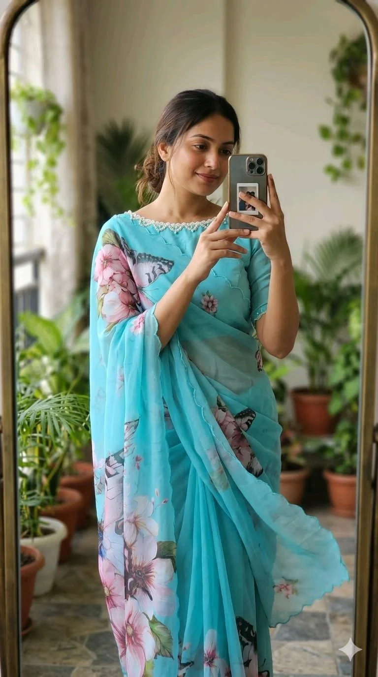 Chiffon  Floral Butterfly Print Saree with Scalloped Border 3