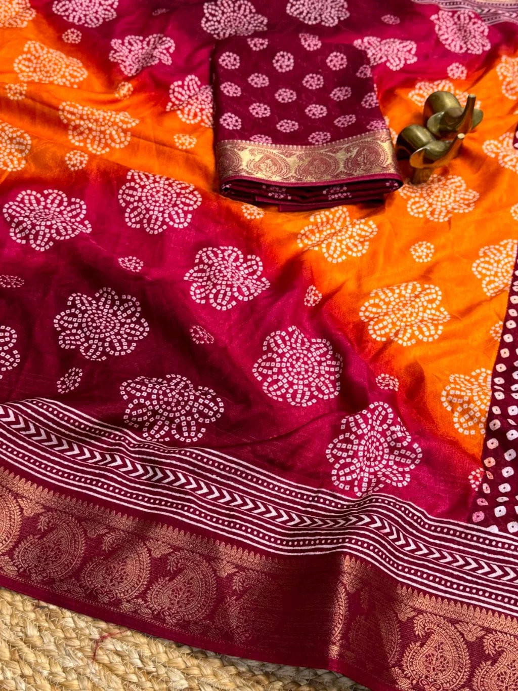 Dola Jute Jacquard Saree 4
