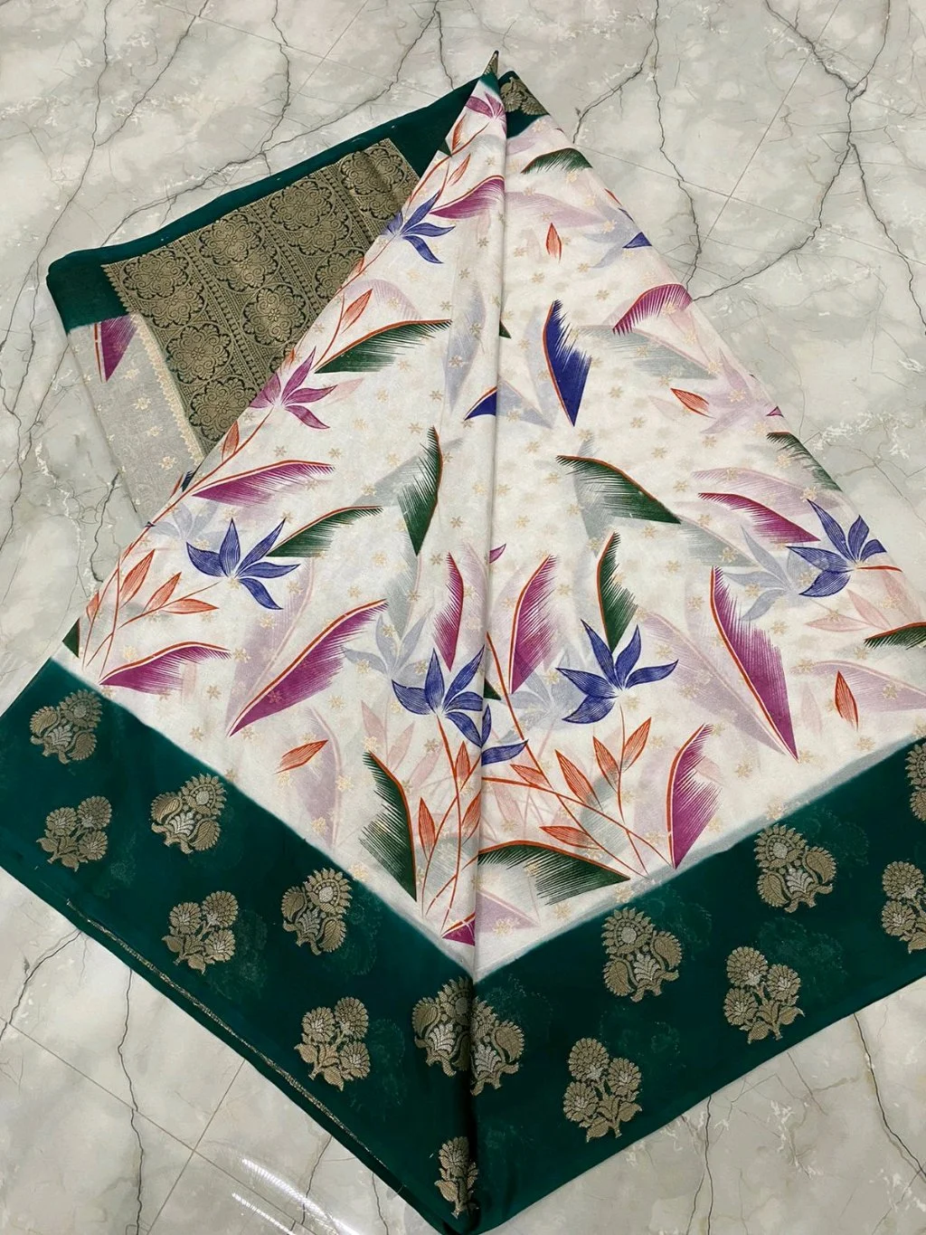White Banarasi Printed Saree with Green Zari Border 2