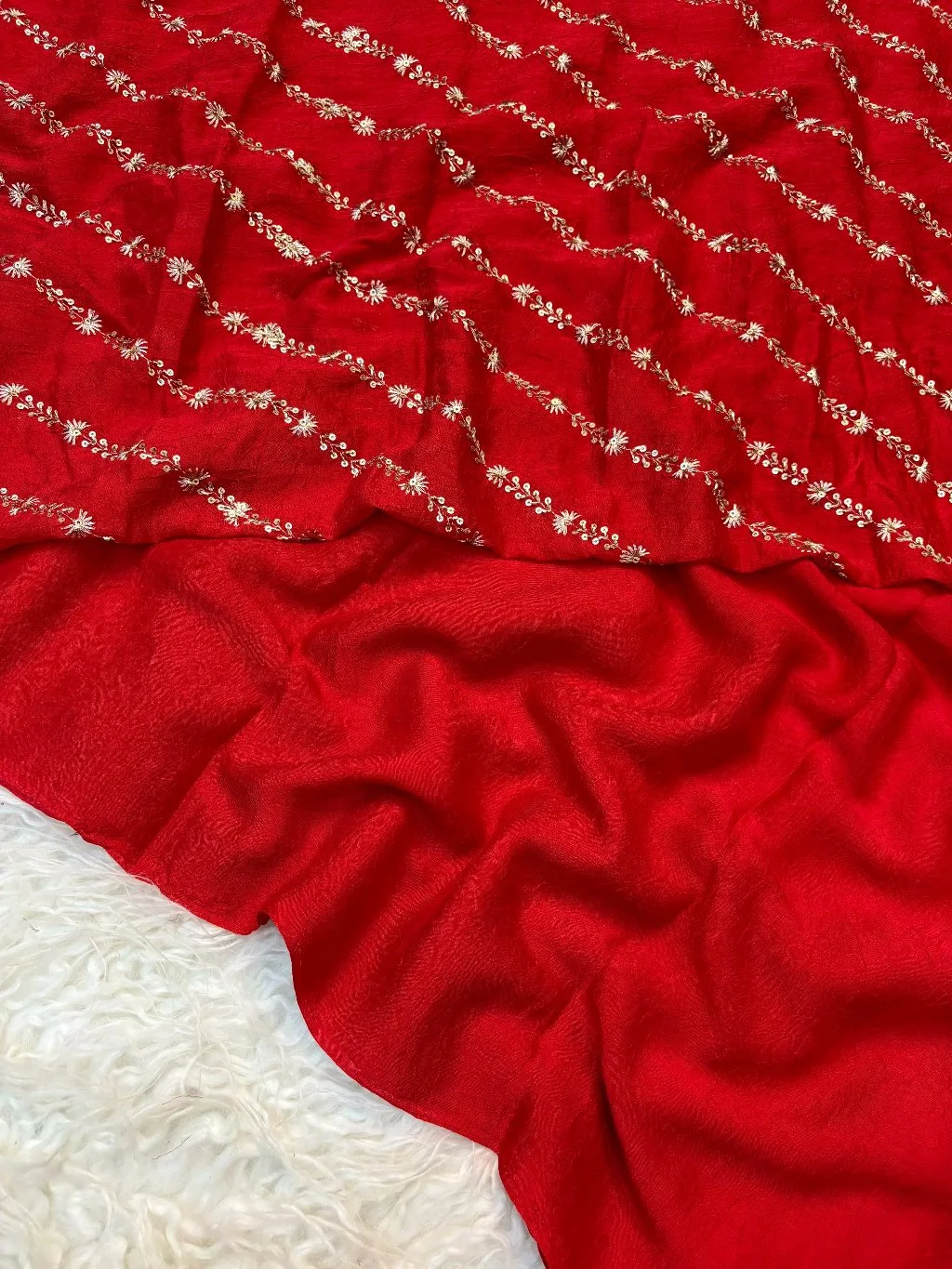 Crush Leharive Saree thumbnail 6