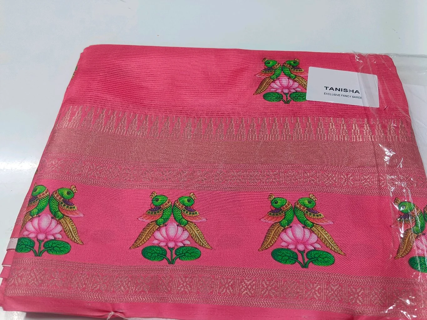 Thanjavoor Print,Tanisha Exclusive Fancy Saree with Peacock Lotus Design thumbnail 3