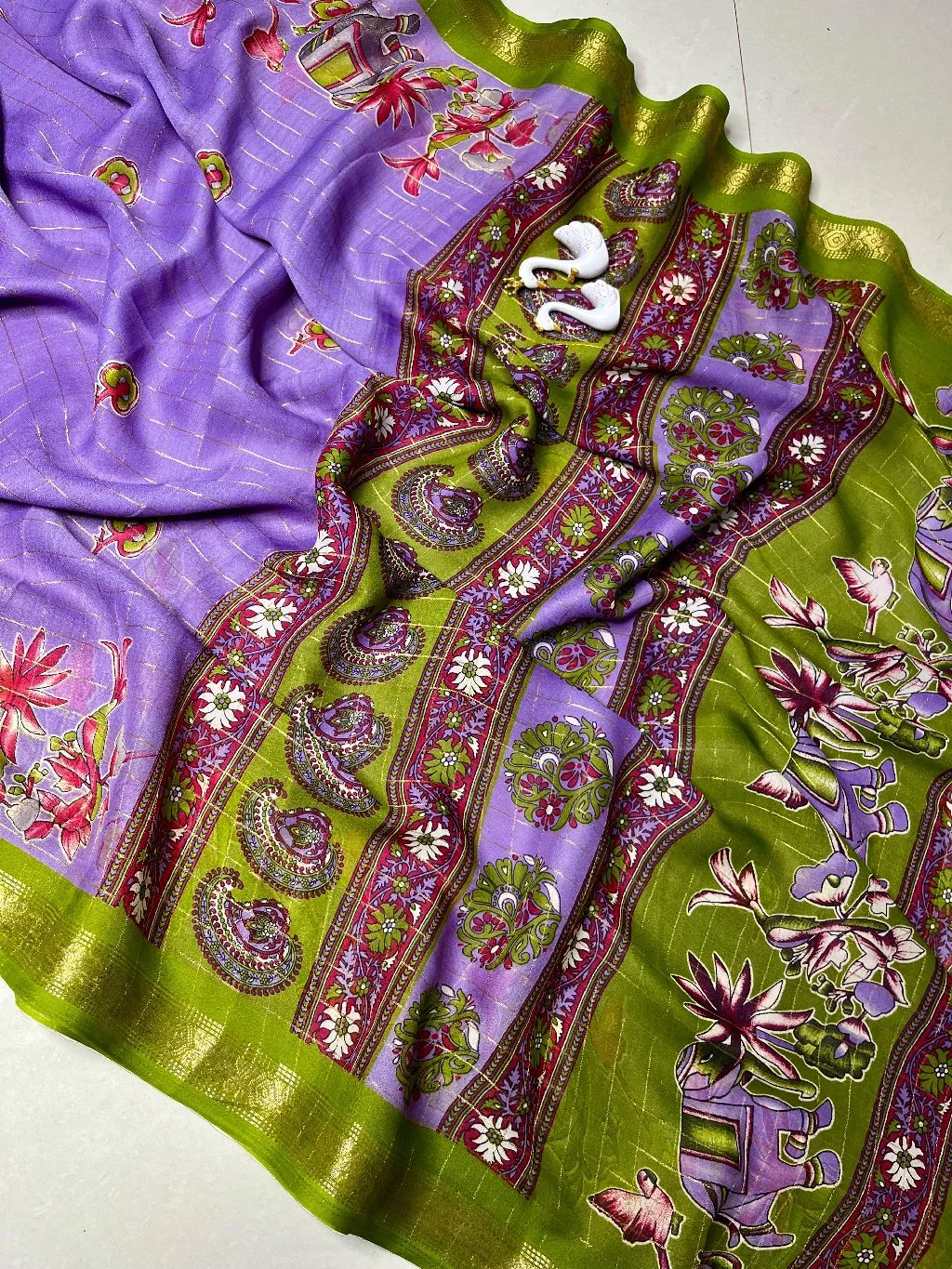 Crepe Silk Saree With Zari Border With Contrast Blouse thumbnail 1