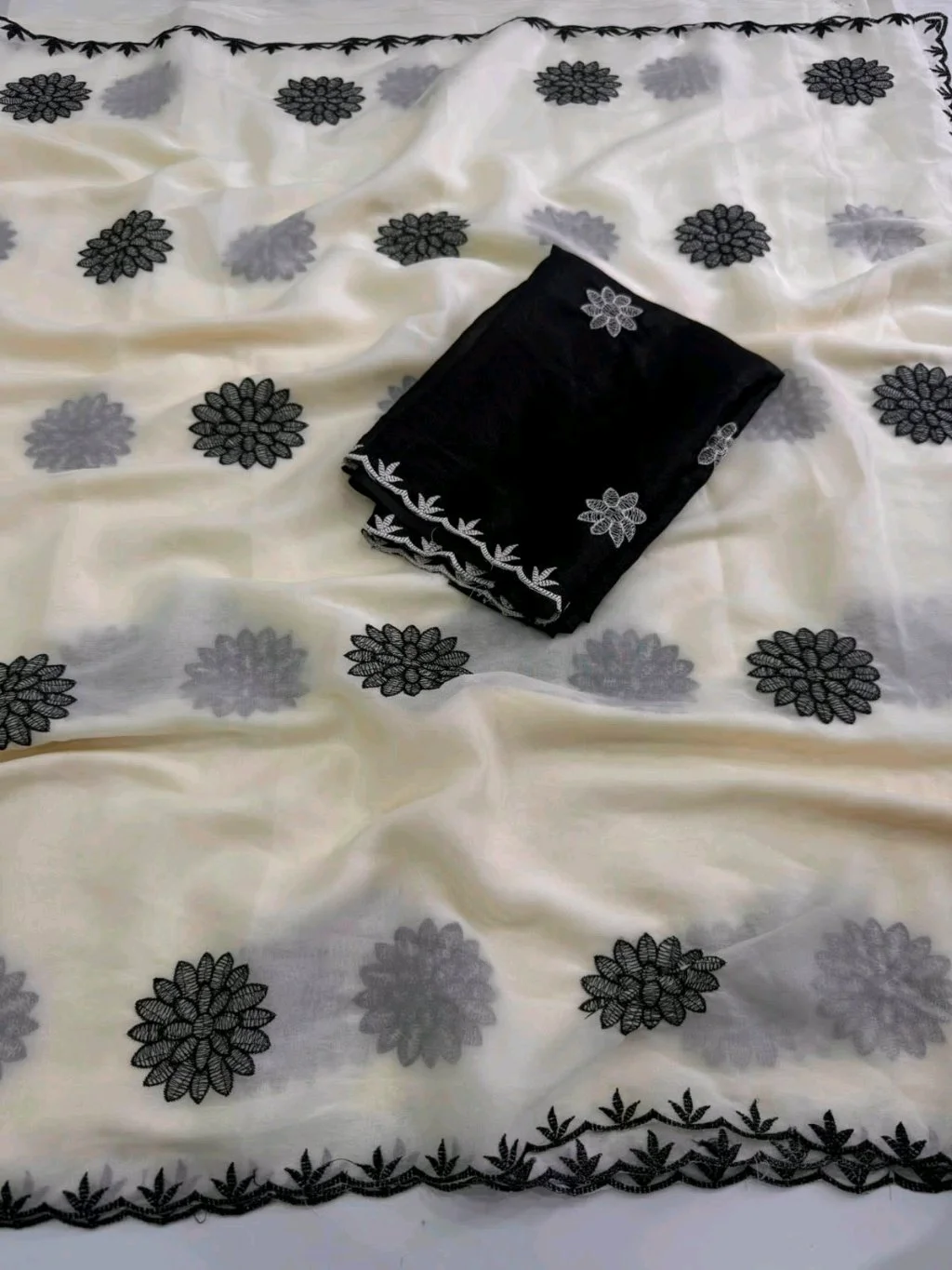 Soft Georgette Saree with Black Floral Embroidery thumbnail 3