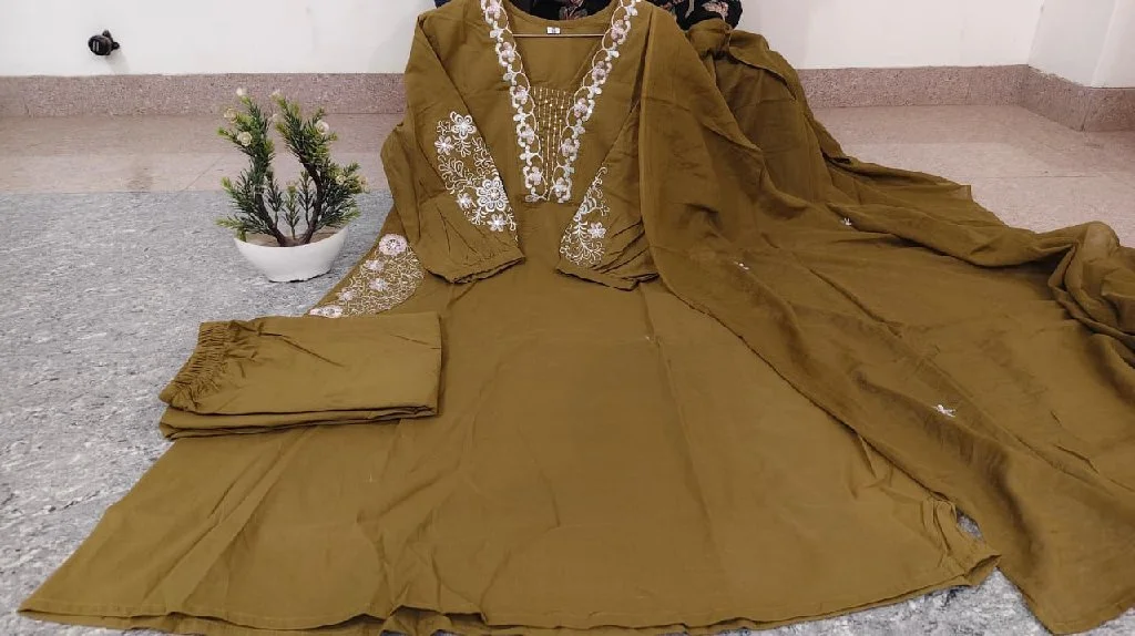 New Lounch Cotton Suit Set With Thread Work, Highlighting On The Kurta.Dupatta embroidery work cotton malmal and heavy work A-line patternProduct Color May Slightly Vary Due To Photographic Lighting Sources.Fabric: CottonBoth side pocket with embroidery work Fabric: Pure Cotton 6060 Size: M/38,L /40,XL/42,XXL/44,3xl/46Colour : two colorsWork:- Full Embroidered work+ dupatta malmal embroidery workProduct: Kurti + Pant+dupata embroidery workShop Price : 1025Free shipping Ready to Dispatch (100% Quality products guarantee) 4