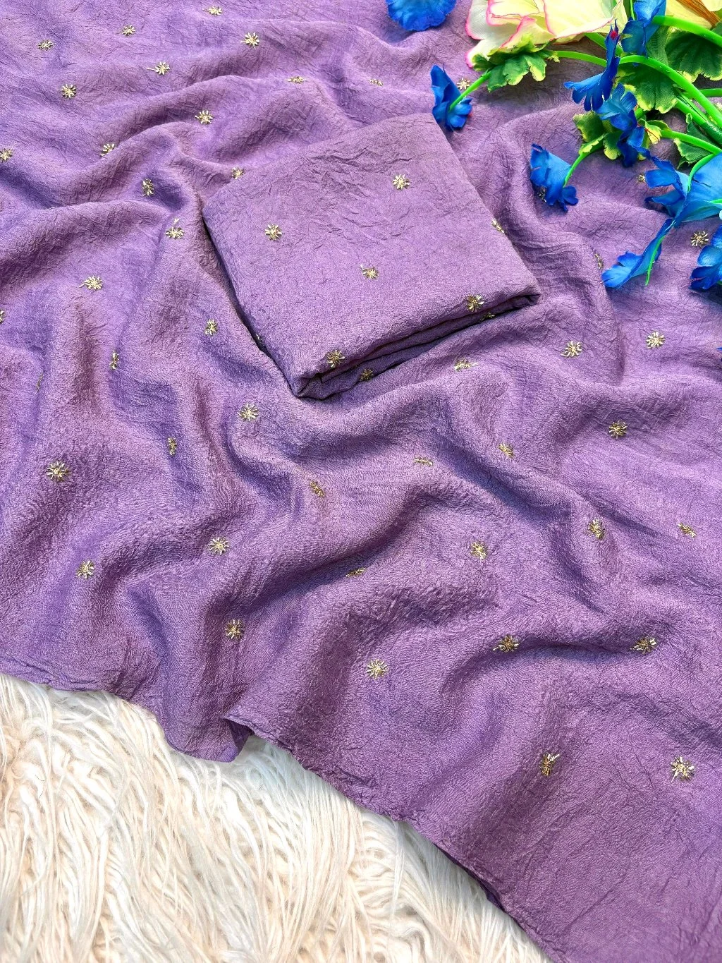 Shree Crush Latkhan Sarees thumbnail 10