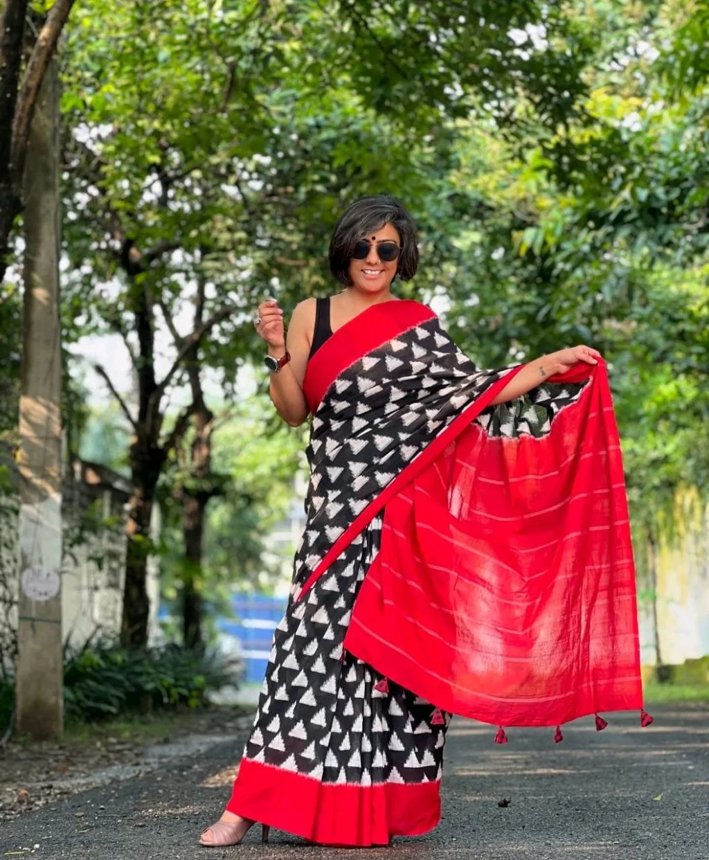 Ikkat Print Pute Lenin Cotton Saree 3