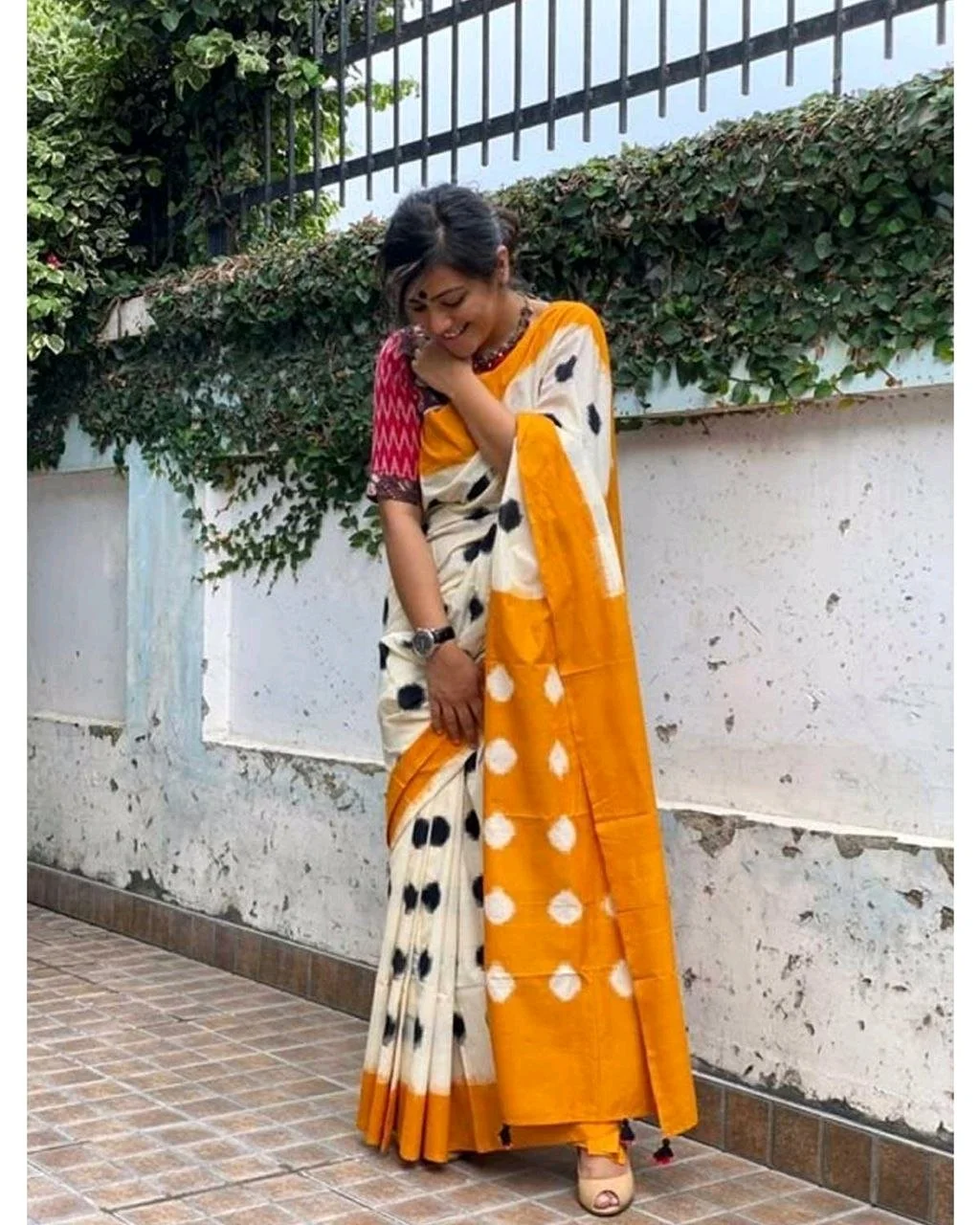 Ikkat Print Pute Lenin Cotton Saree 8