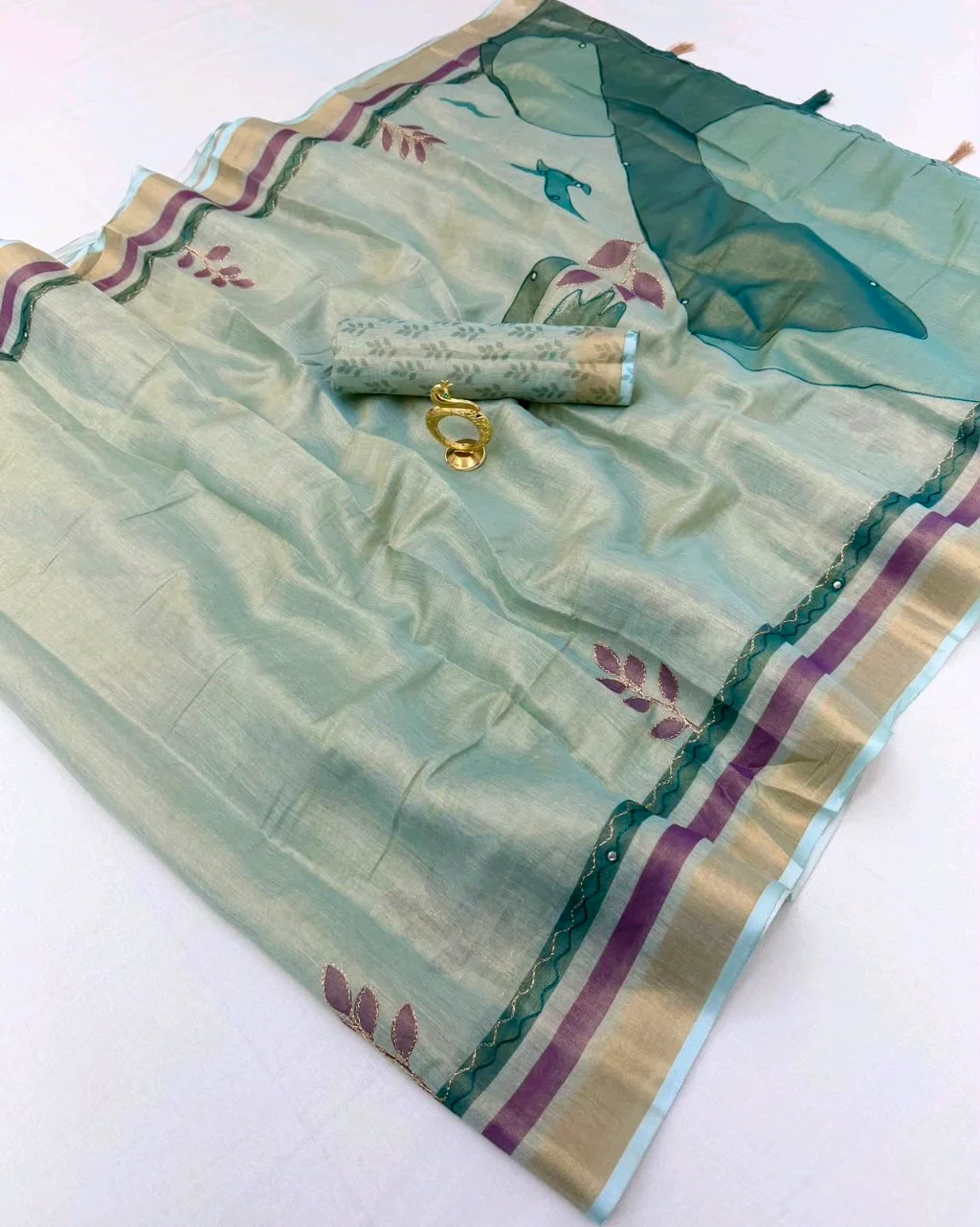 Pink Linen Blend Saree with Leaf Embroidery and Striped Border thumbnail 10
