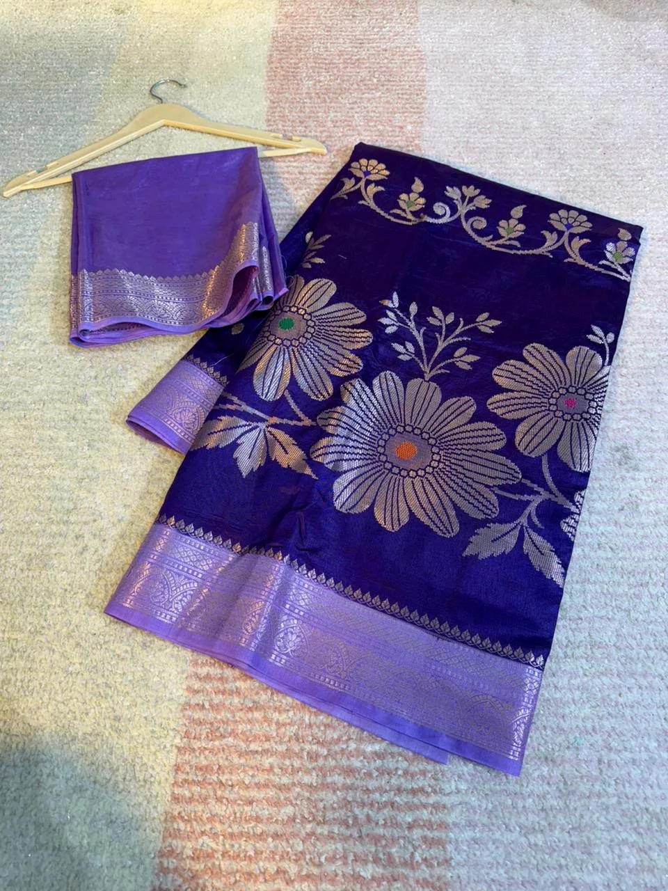 Red Silk Blend Saree with Teal Zari and Floral Design 2