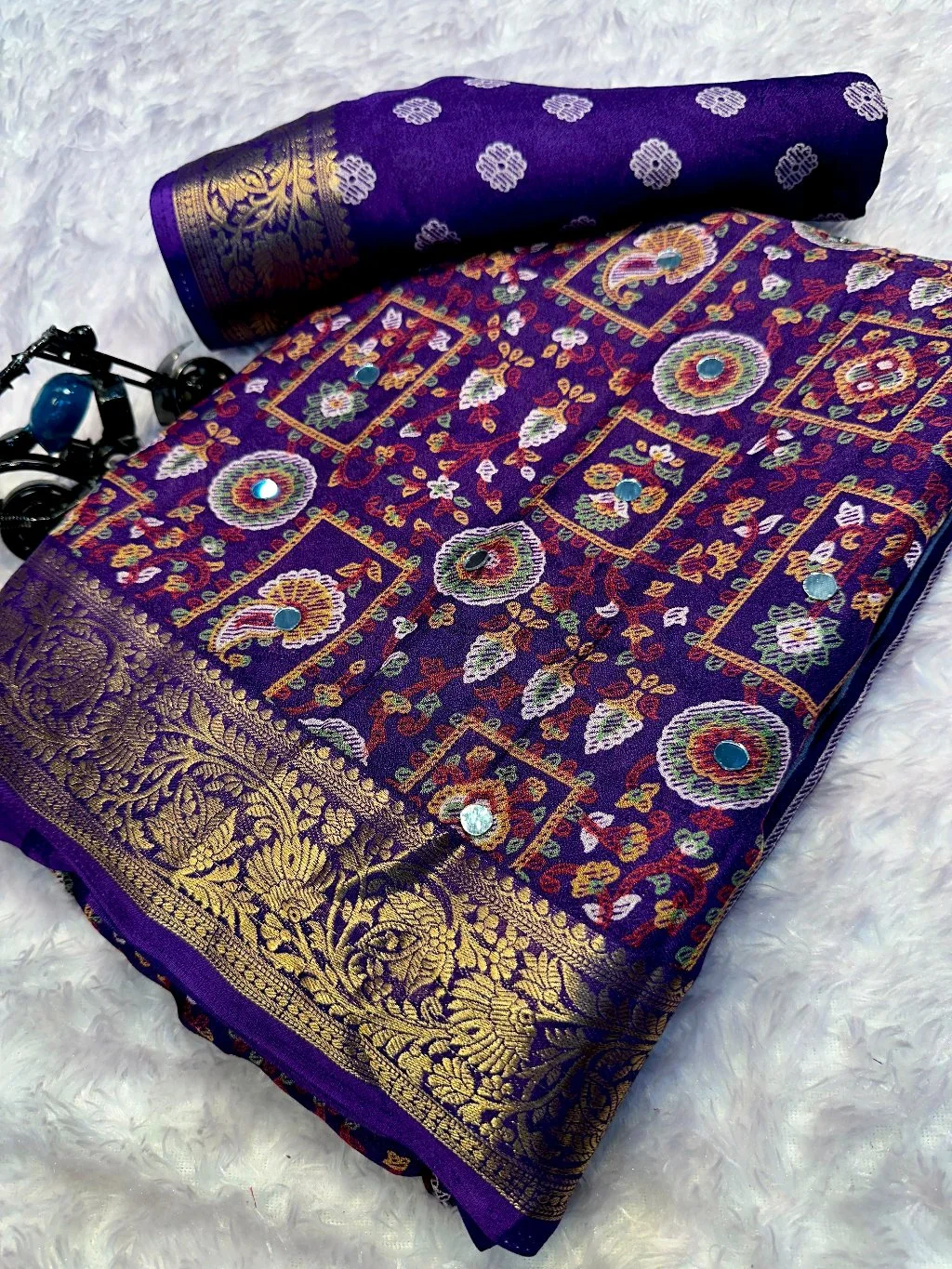 Marsh Mellow Sarees thumbnail 7