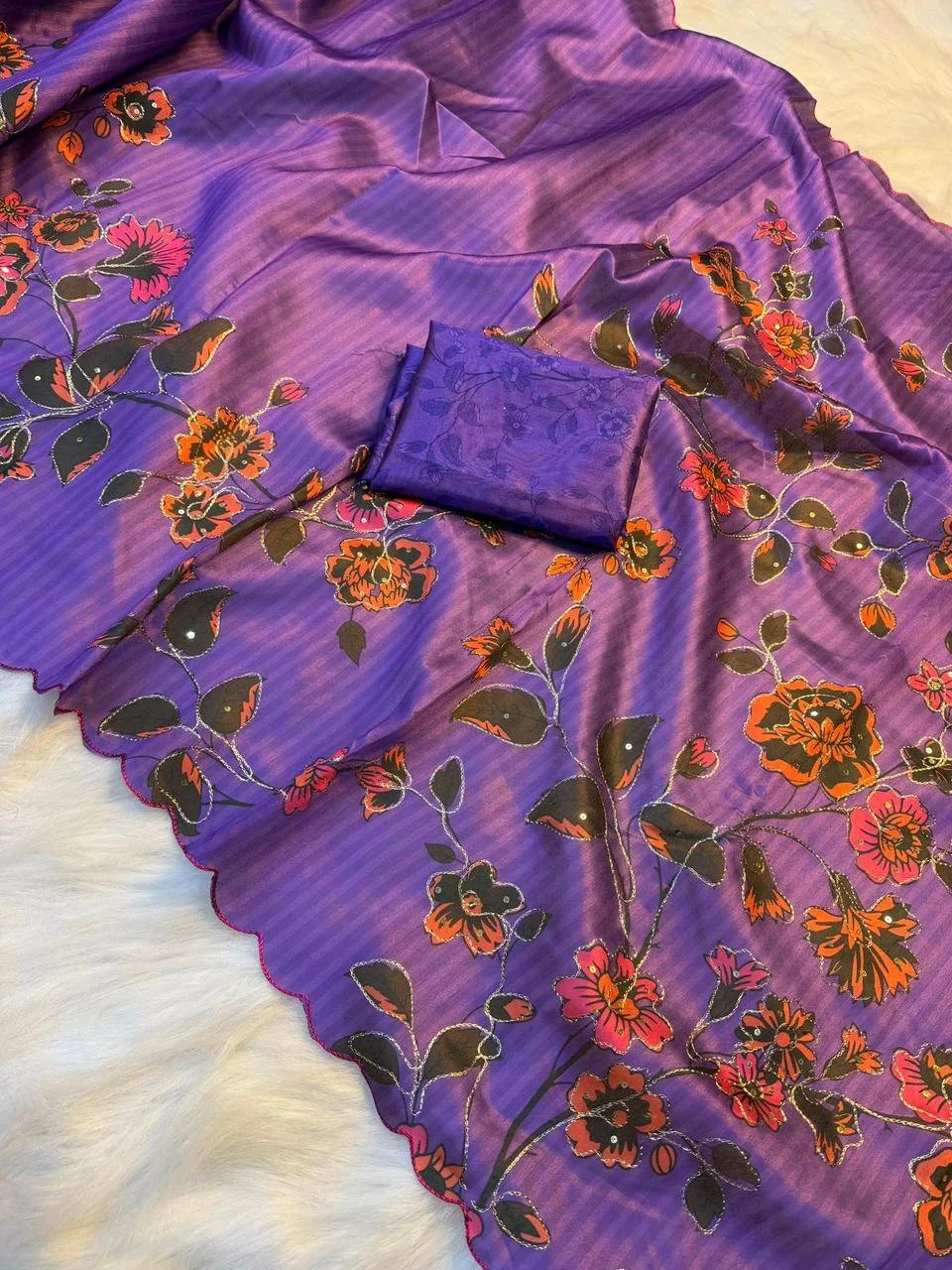 Semi Tussar Sarees thumbnail 3