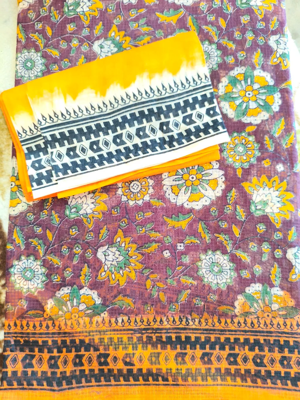 Maroon Floral Cotton Cotton Saree With Beautiful Design